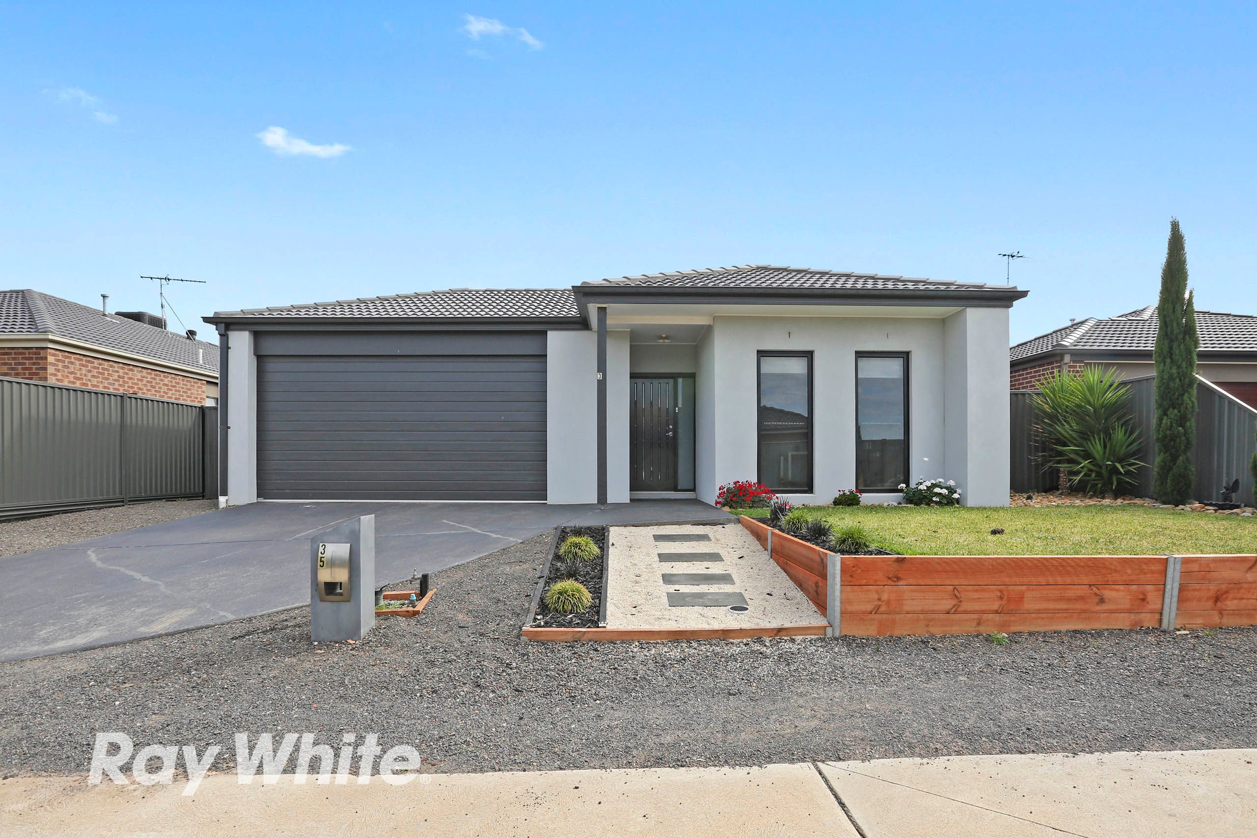35 Lapwing Drive, Lara VIC 3212