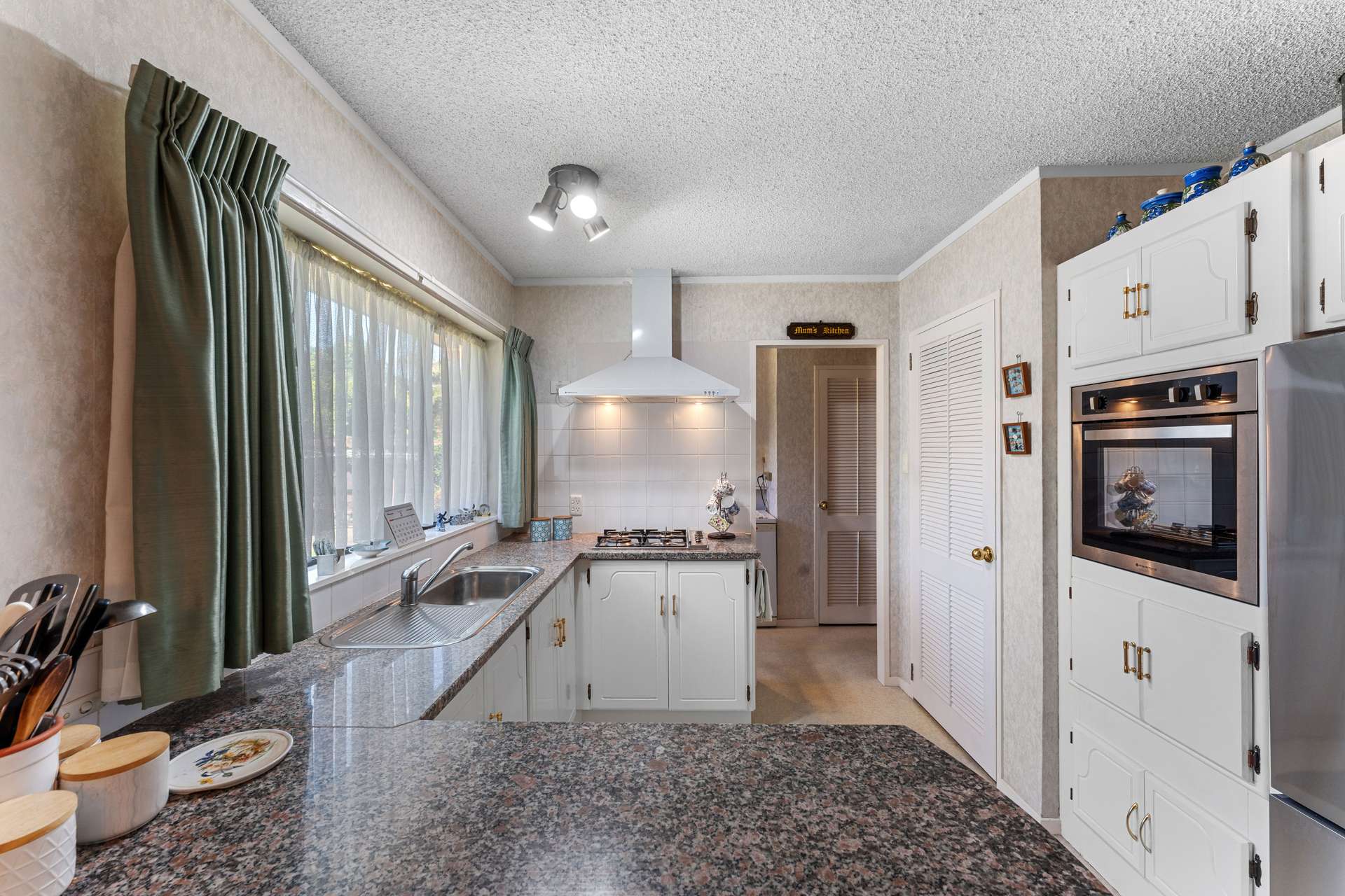 230 Walter Strevens Drive photo 11