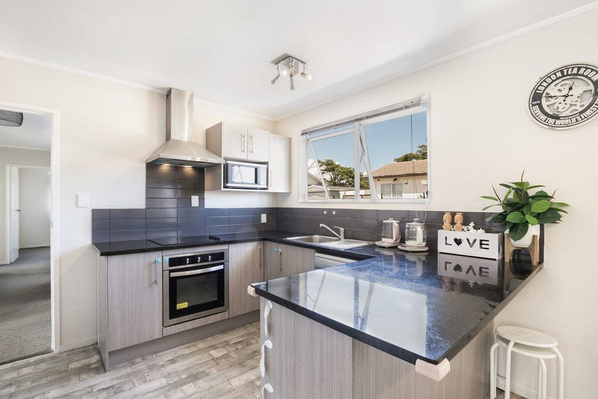 1/6 Silver Creek Road, Weymouth, Manukau City