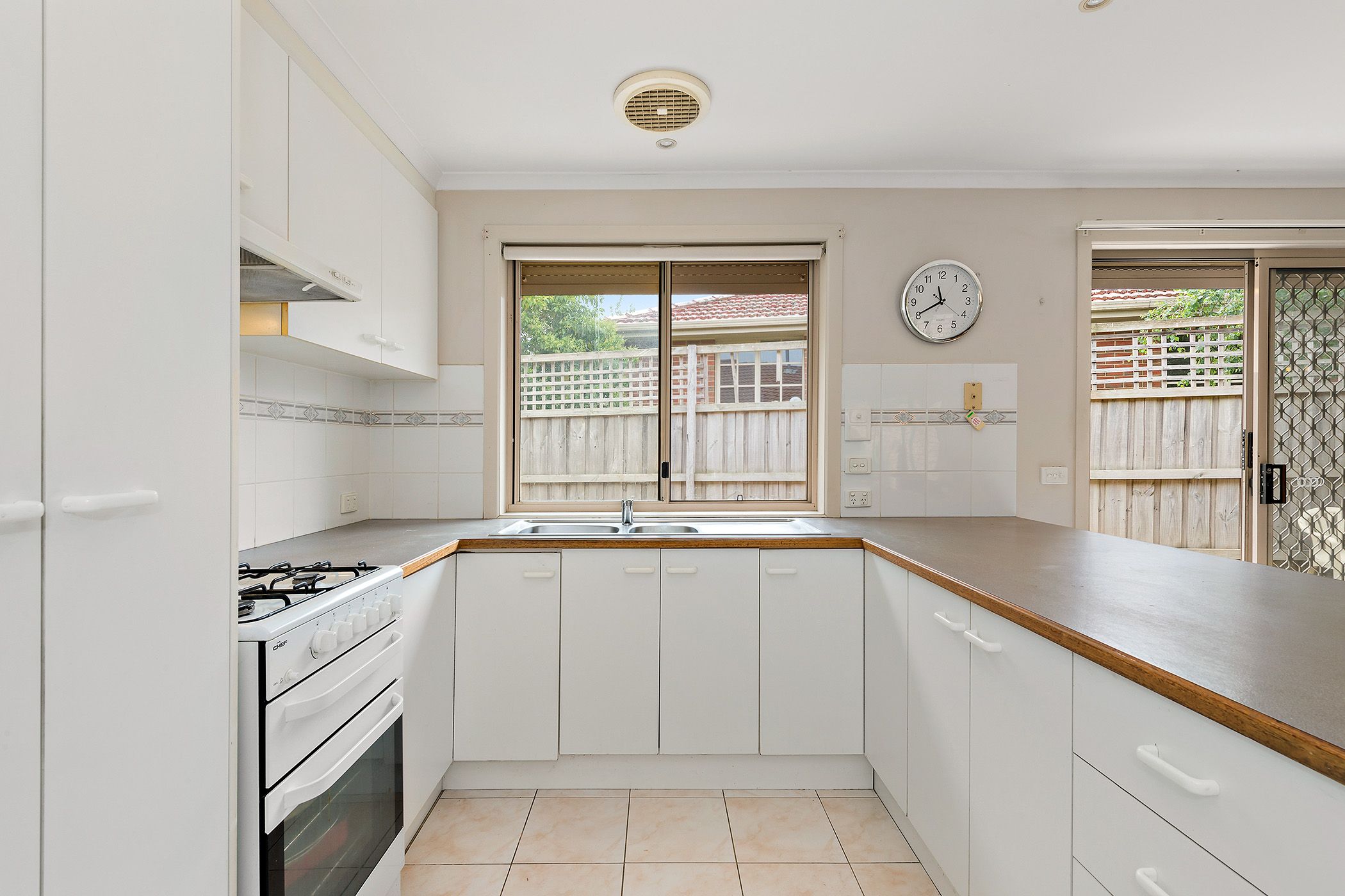 2/19 Hillcrest Avenue, Chadstone, VIC 3148