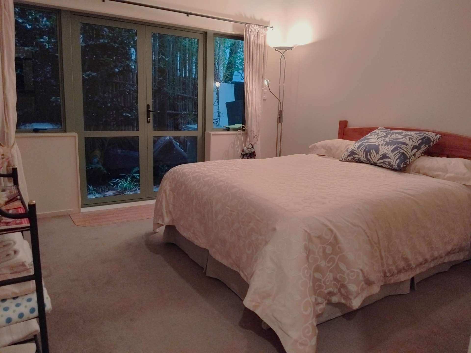 39C Mead Street photo 15