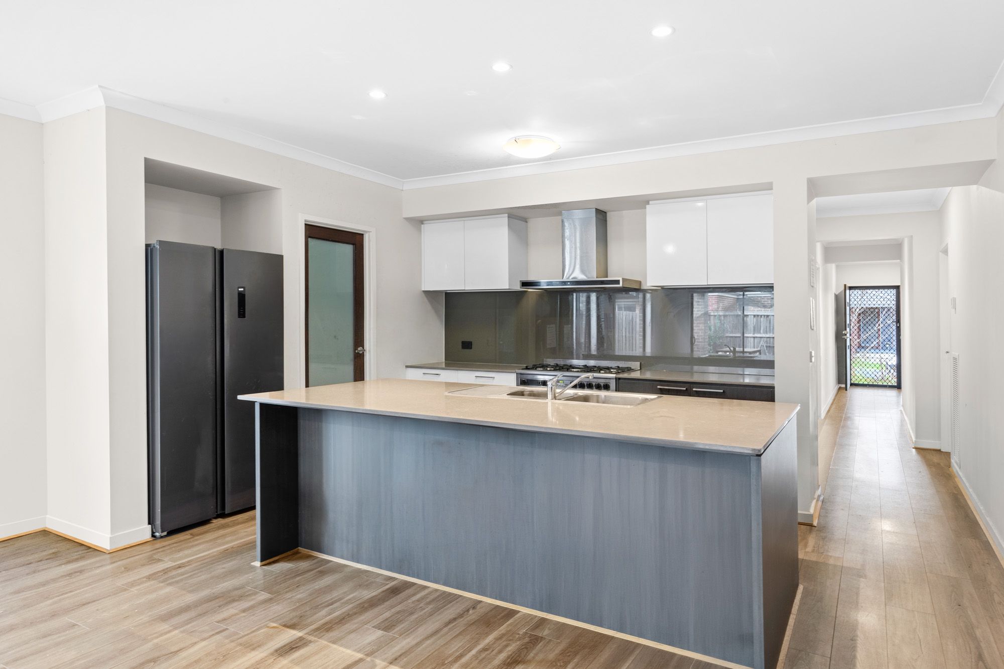 9 Wolomina Crescent — photo 4 of 18
