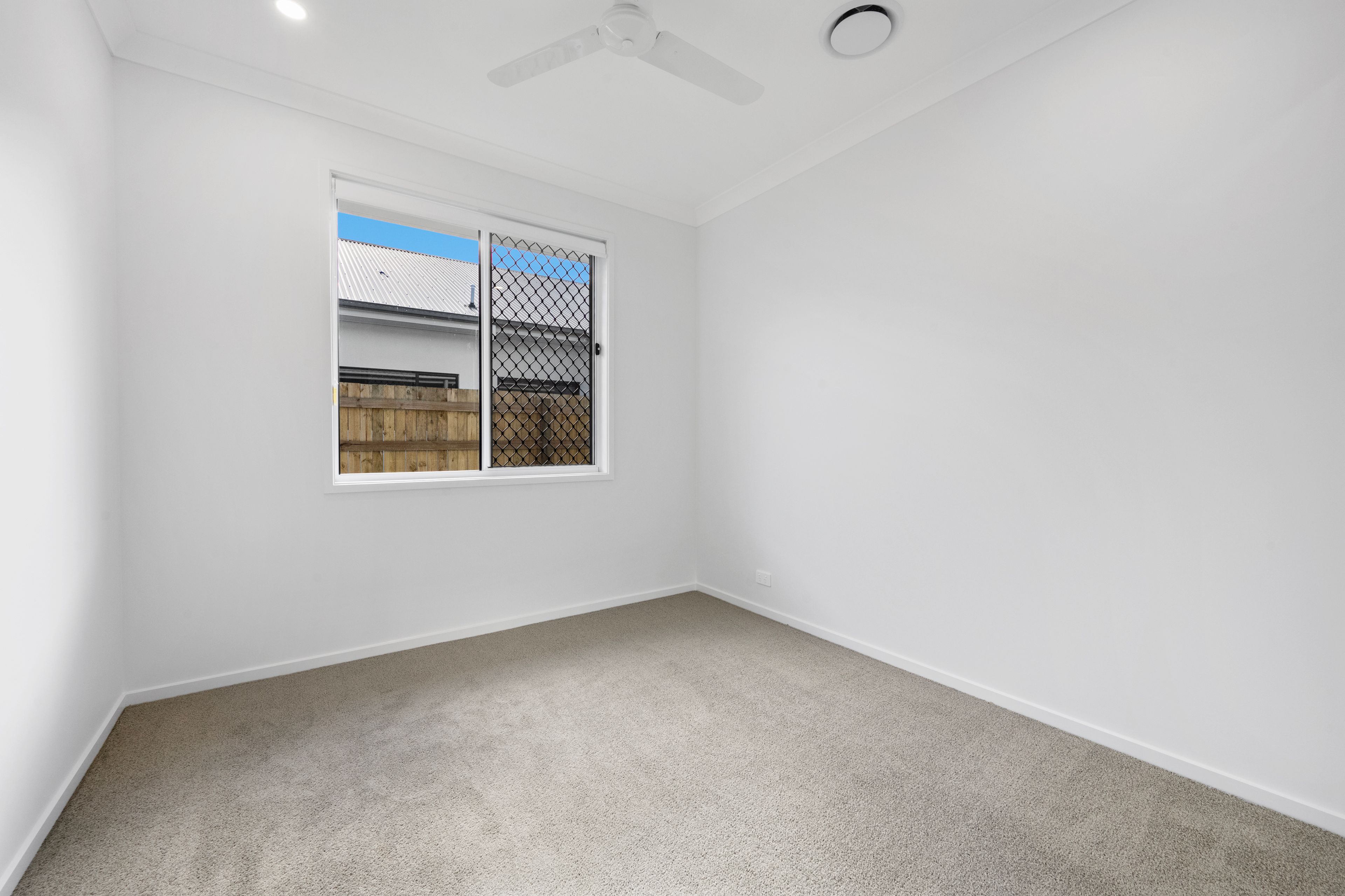 12 Fairywren Street — photo 10 of 14