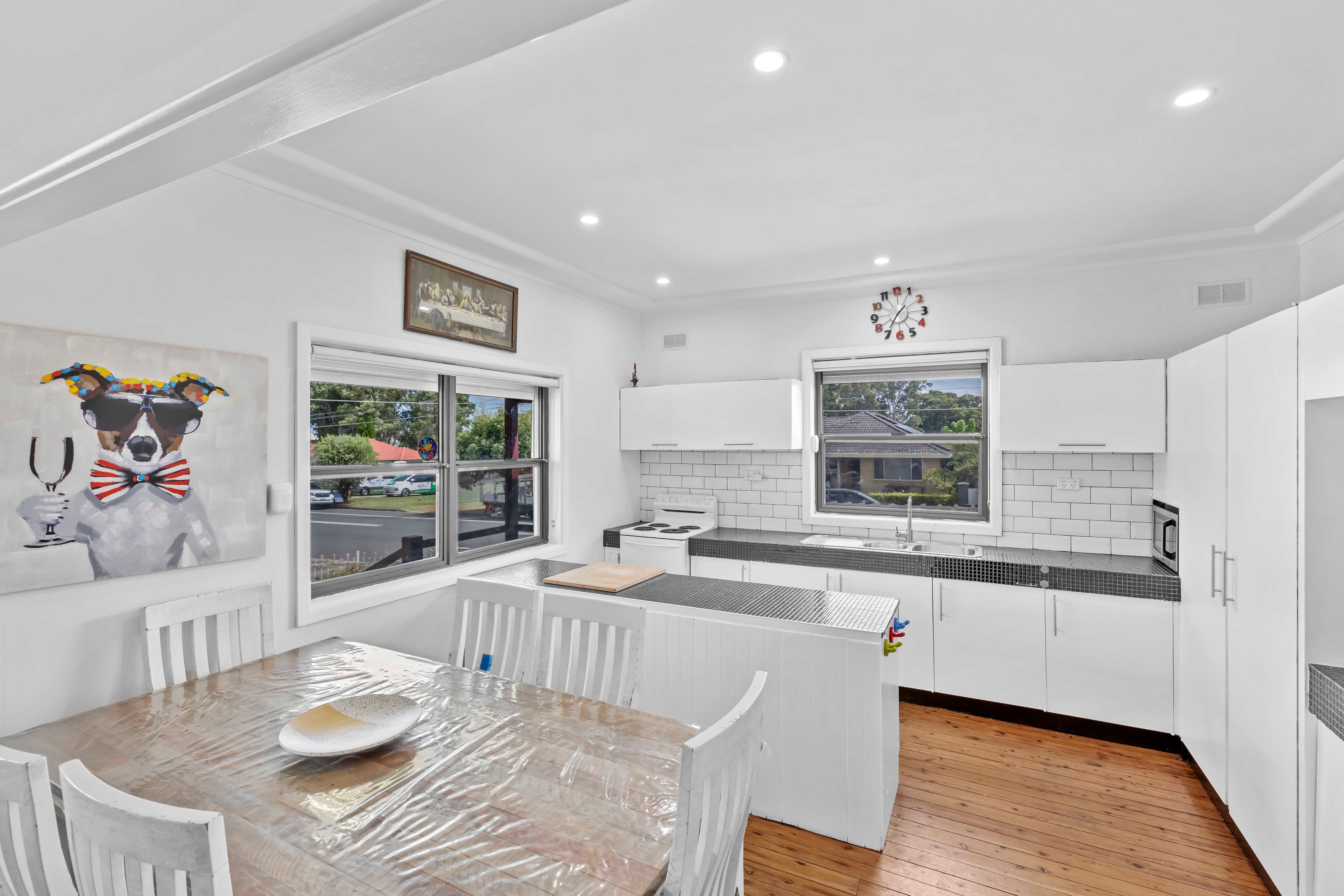 2 Dan Crescent, Colyton, NSW 2760