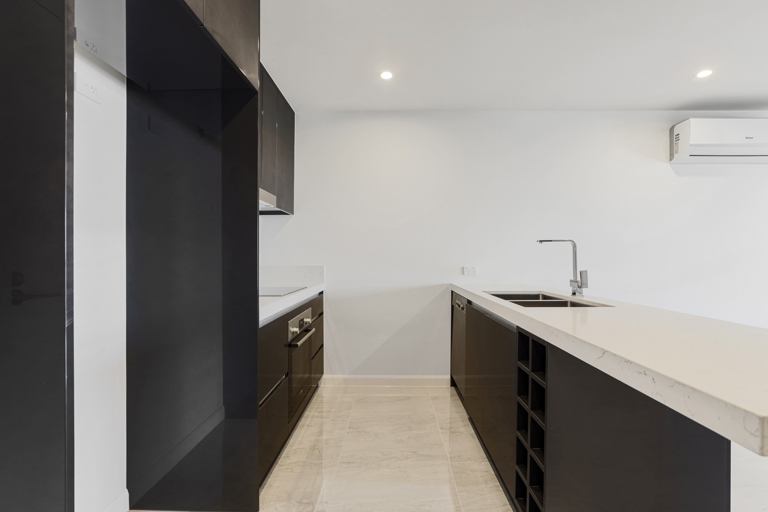 502/14 Cannes Avenue, Surfers Paradise, QLD 4217