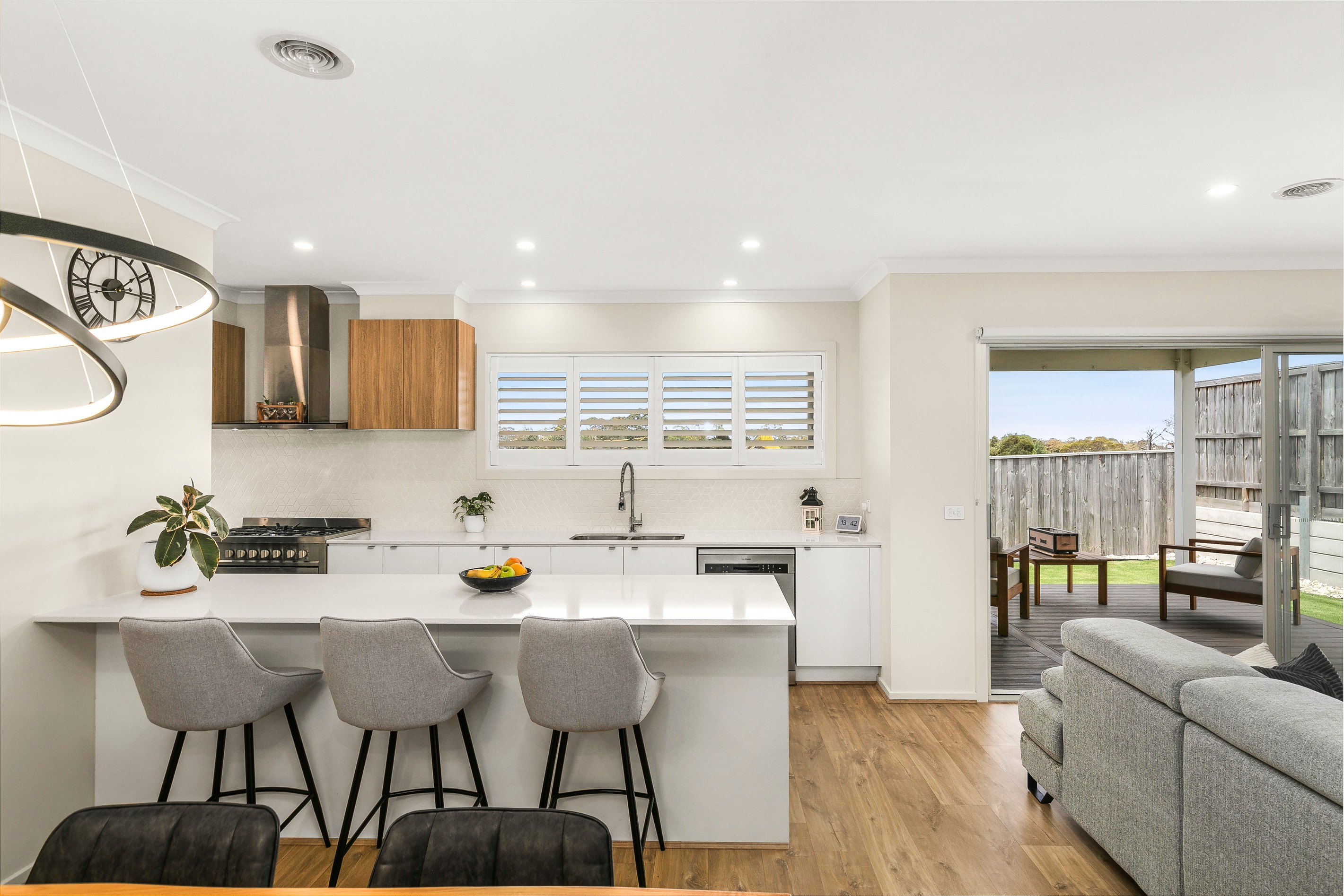 10 Renwood Drive, Greenvale, VIC 3059