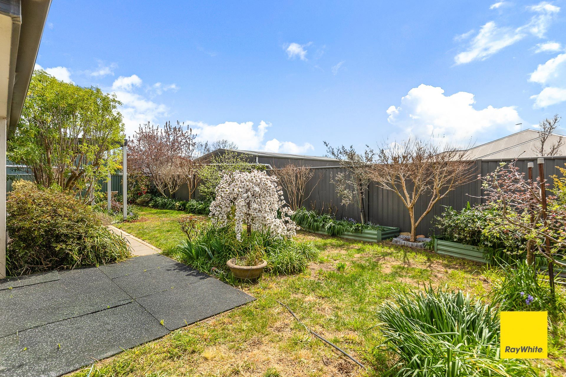 11/4-6 Mcmahon Drive — photo 14 of 19