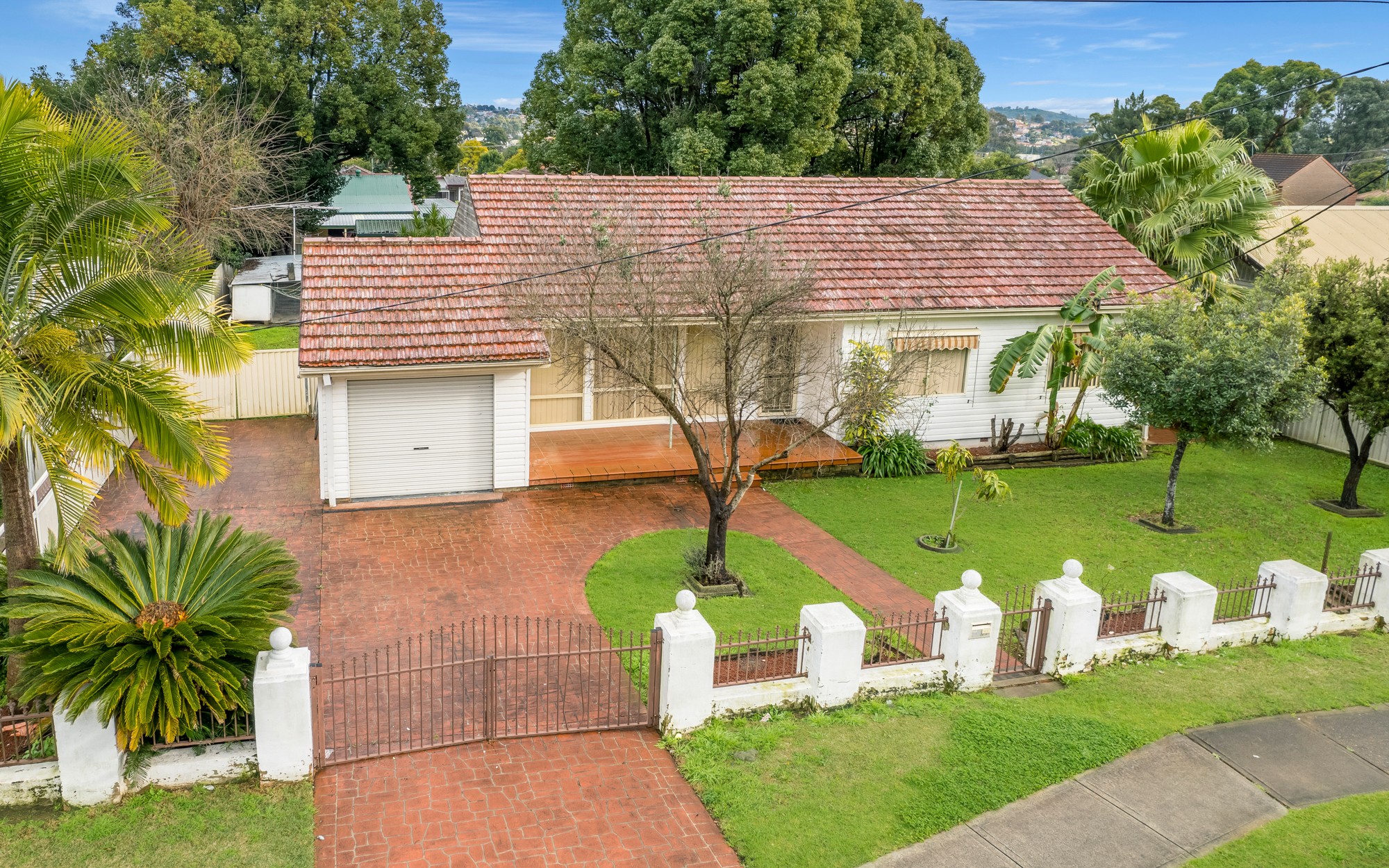 31-33 Pembroke Road, Minto, NSW 2566