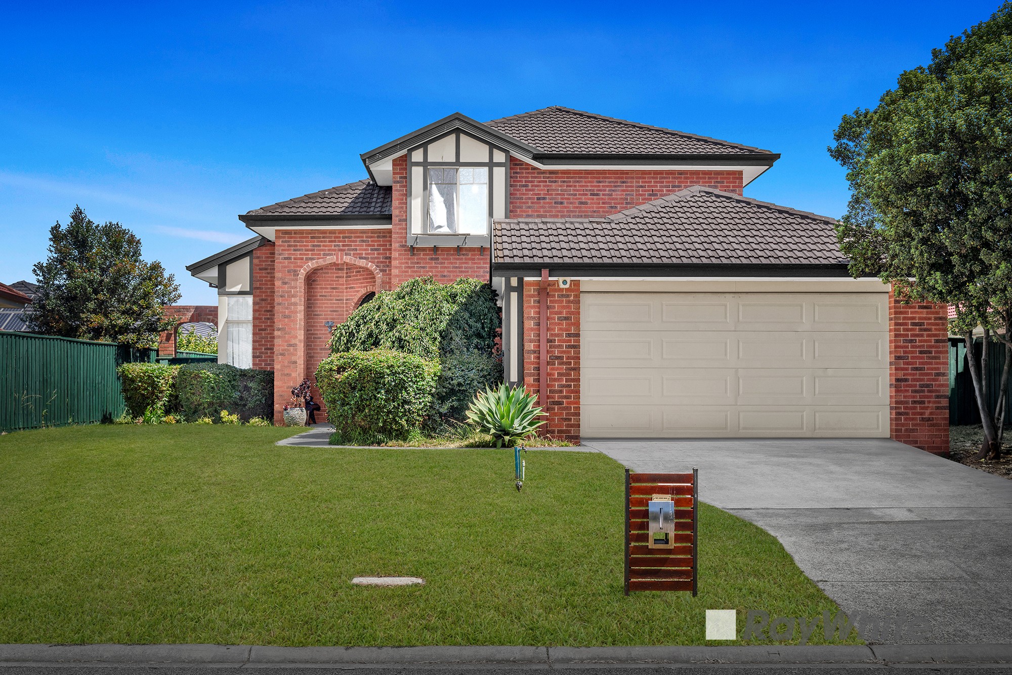 34 Harrington Drive, Narre Warren South, VIC 3805