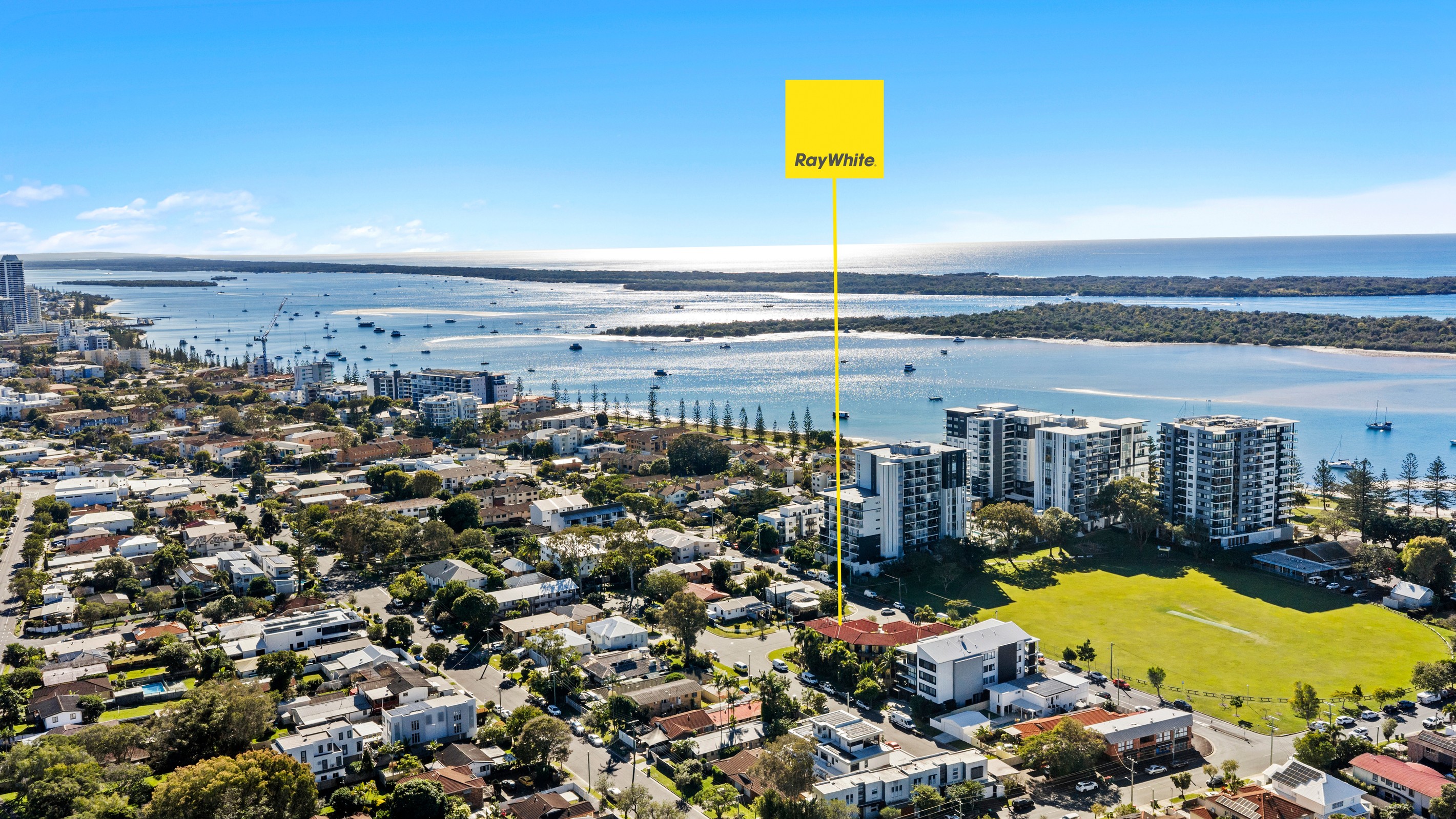 24/10-12 Bath Street, Labrador, QLD 4215