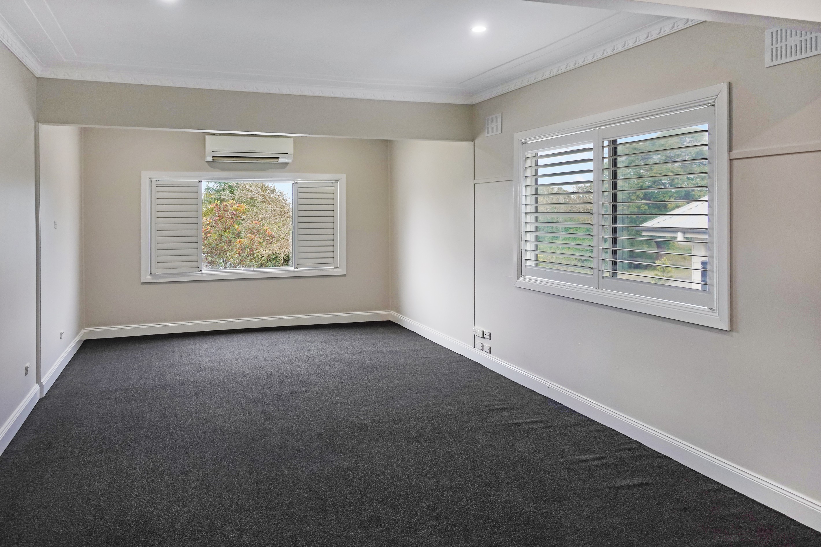 111 Railway Parade, Teralba, NSW 2284