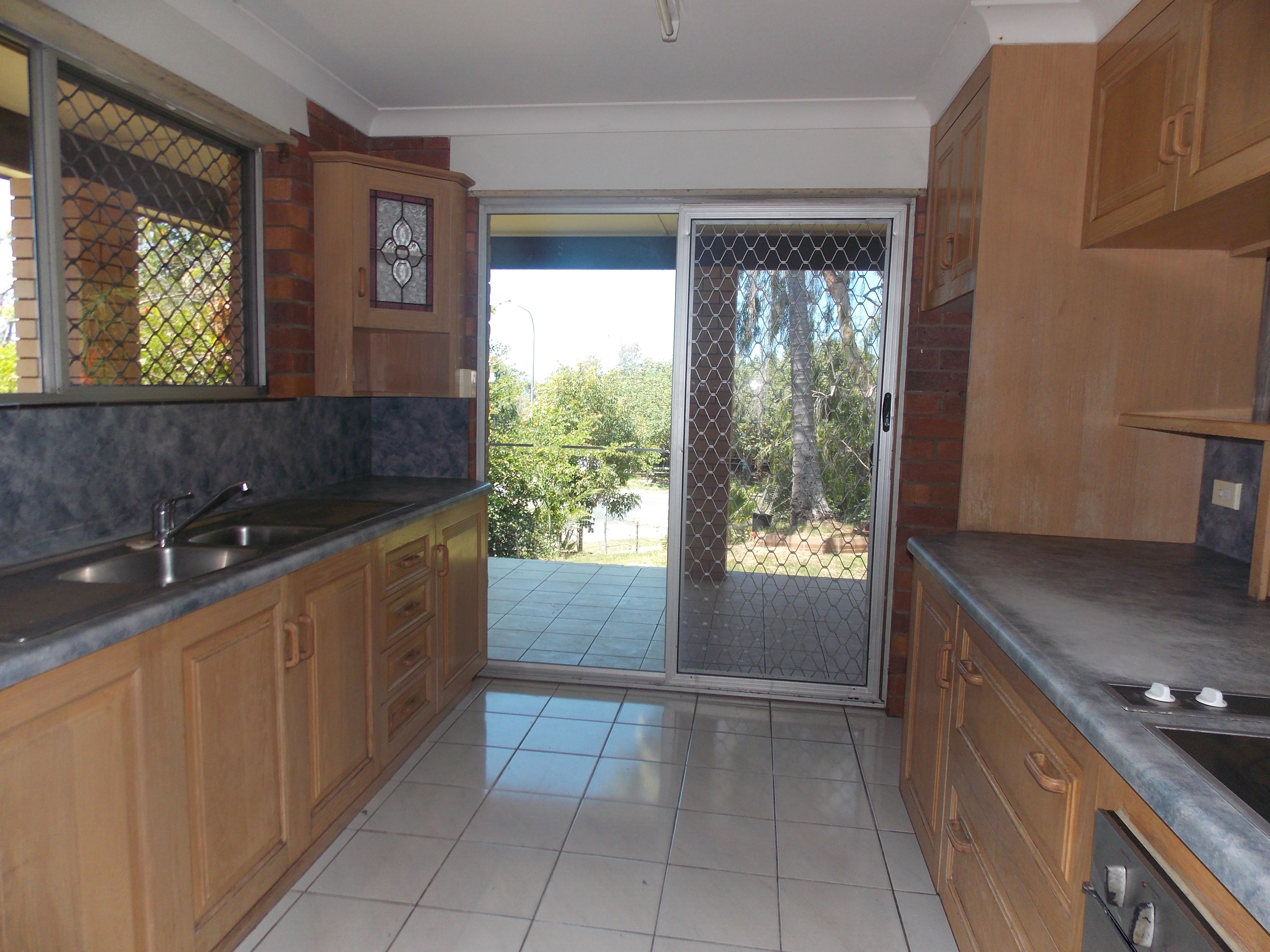 2 Evelyn Street, Lammermoor, QLD 4703