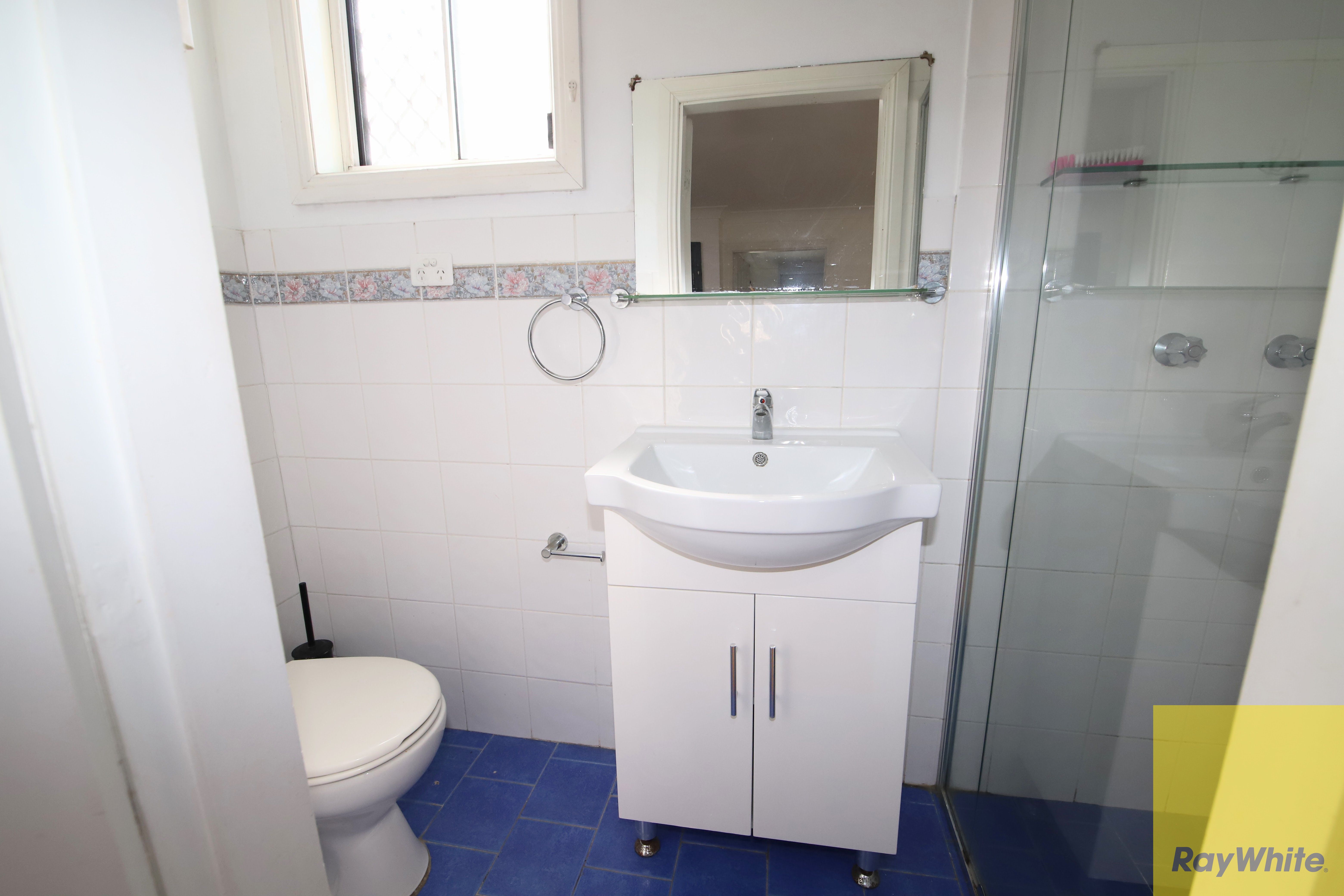 13A Bromley Avenue — photo 6 of 6