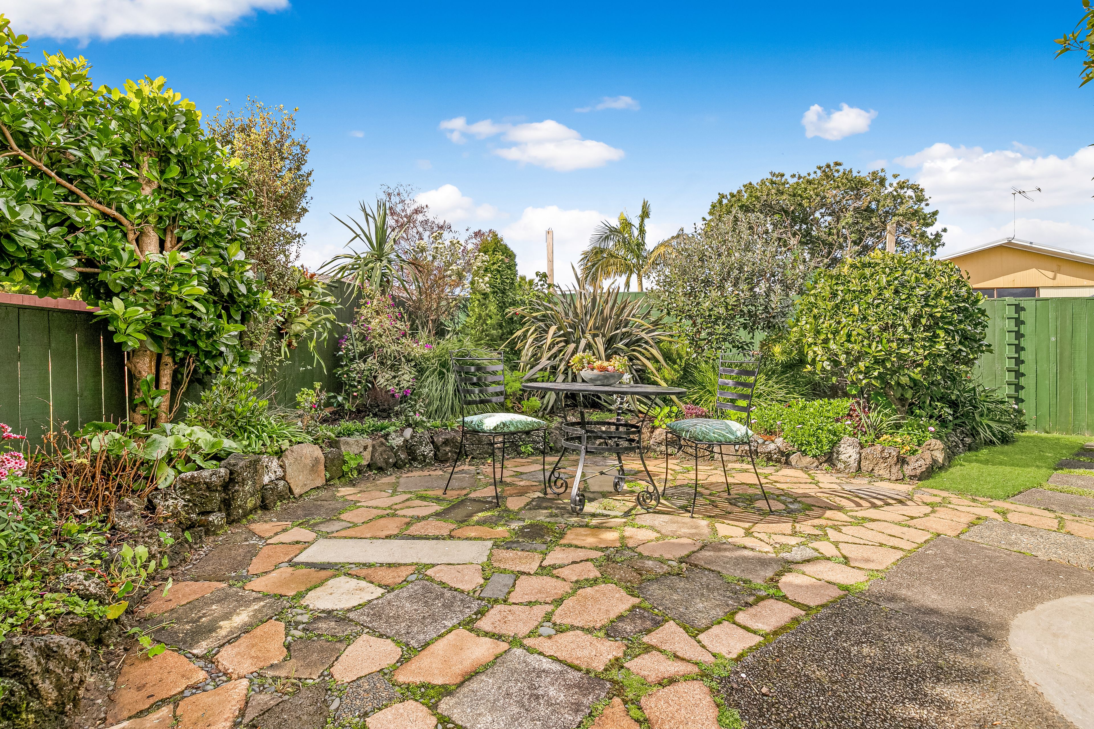 2/23 Starforth Place, Henderson, Waitakere City