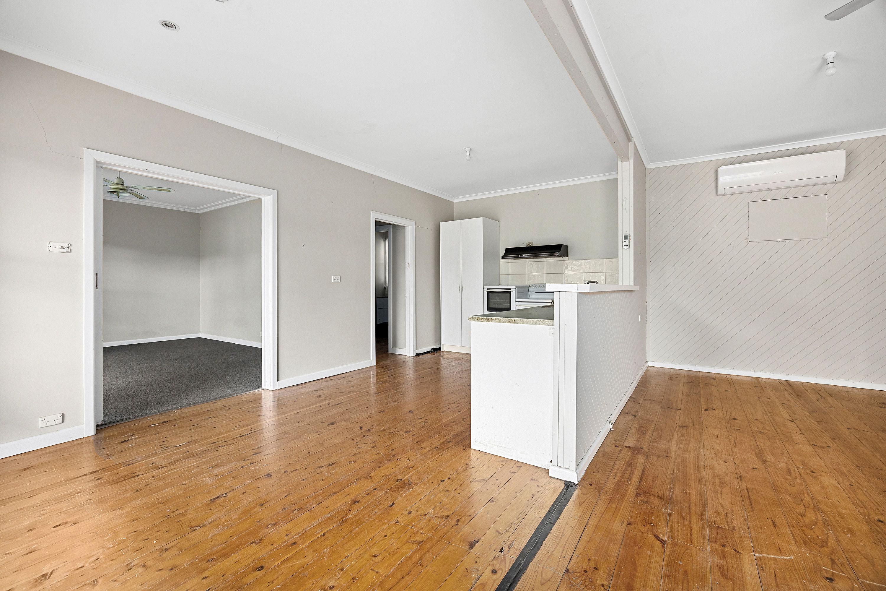33 McIntosh Street — photo 4 of 15