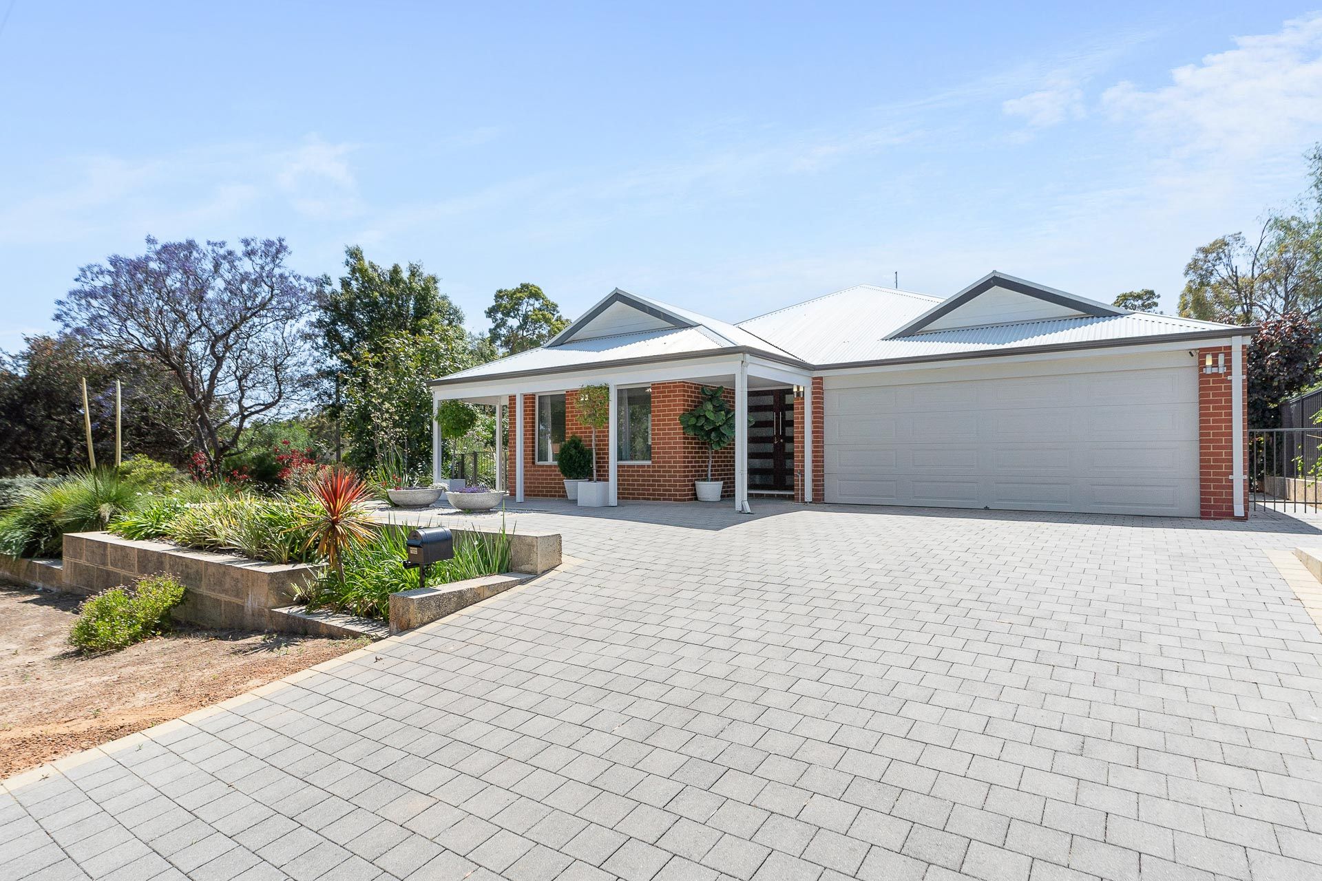 16 Keats Road, Kalamunda WA 6076