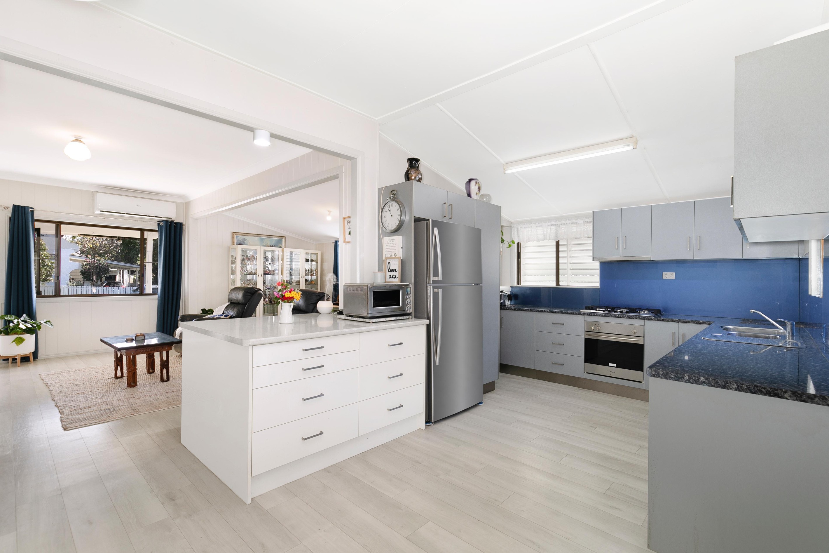 52 Heliopolis Parade, Mitchelton, QLD 4053