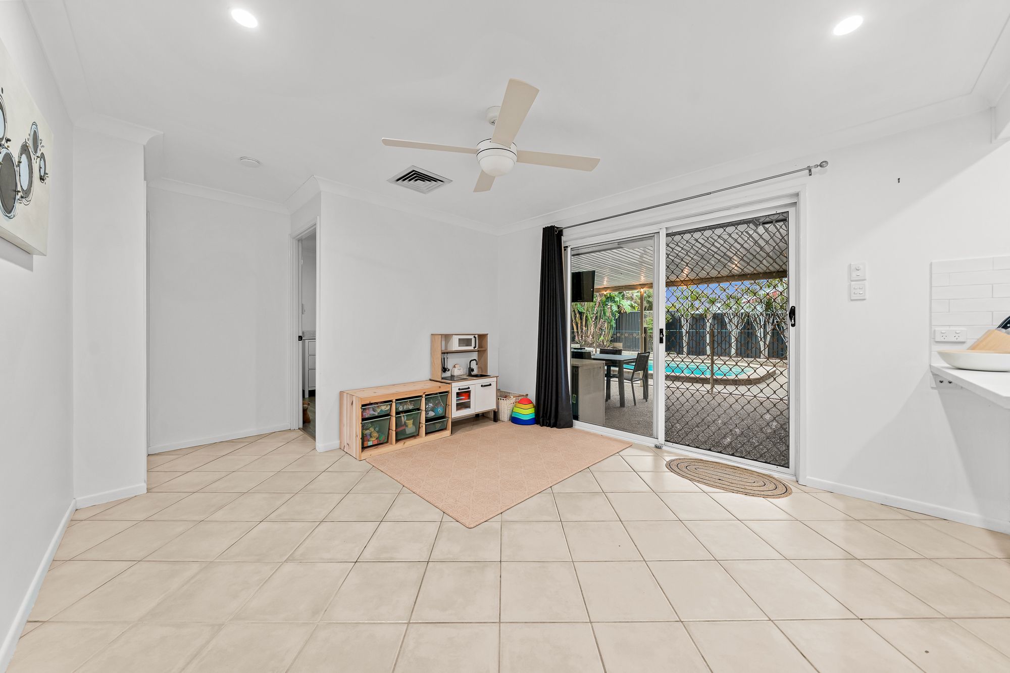 37 Ackama Street — photo 8 of 24