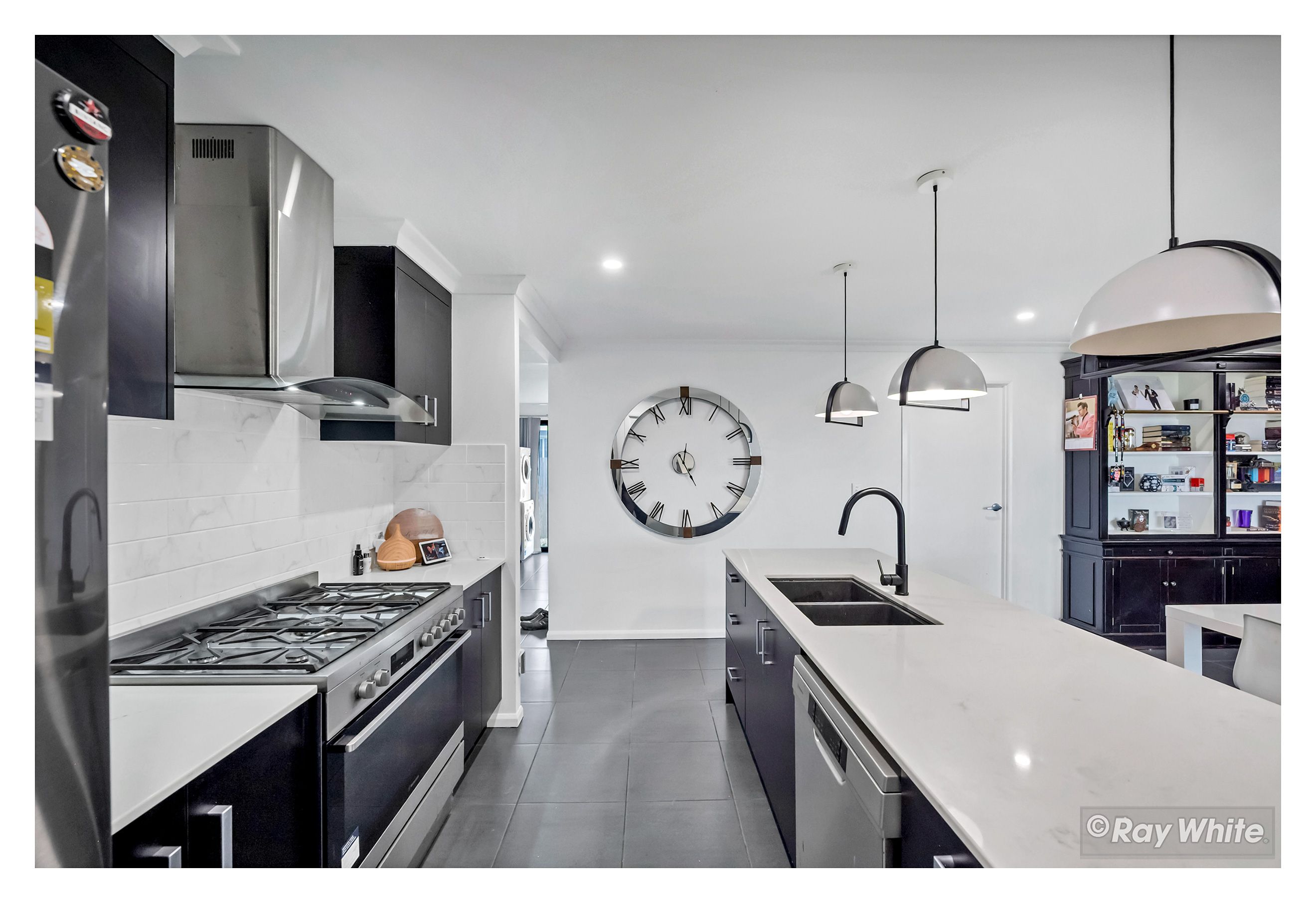 18 Mossvale Drive, Parkhurst, QLD 4702