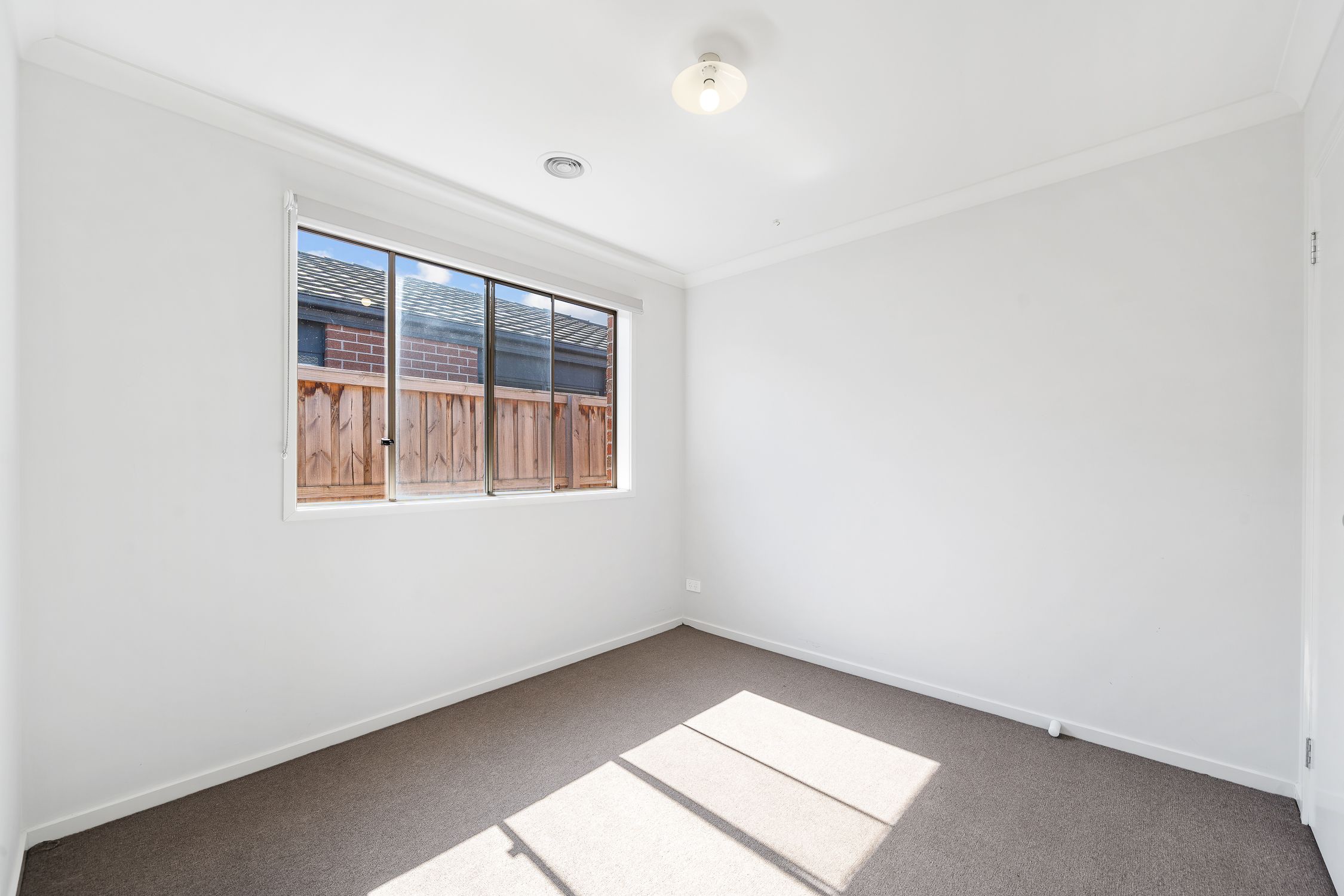5 Curtis Street — photo 8 of 11