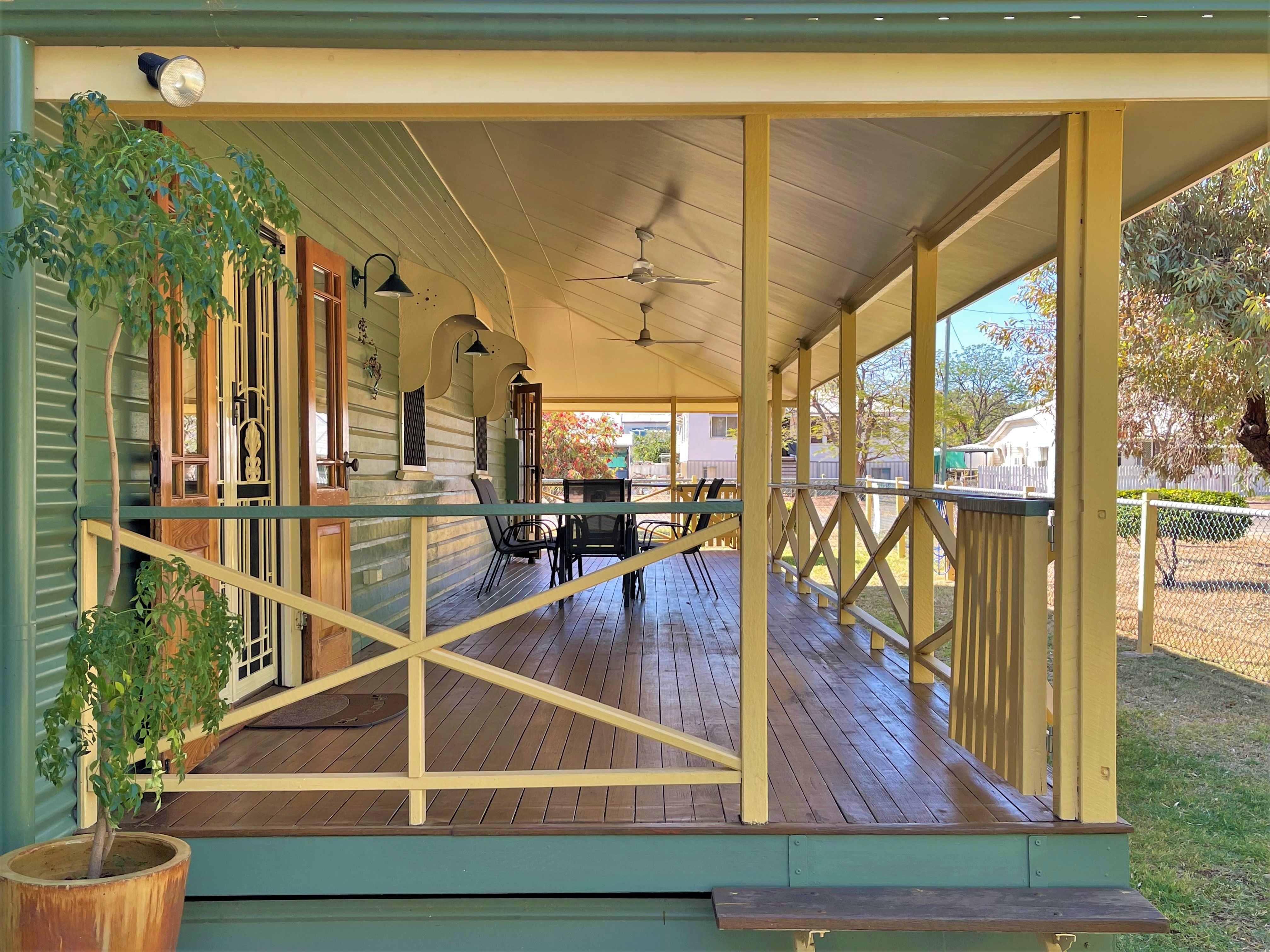17 Brolga Street, Longreach QLD 4730
