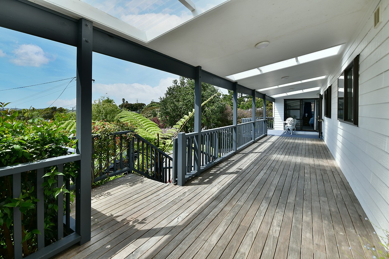 17 Waiora Road, Stanmore Bay, Rodney