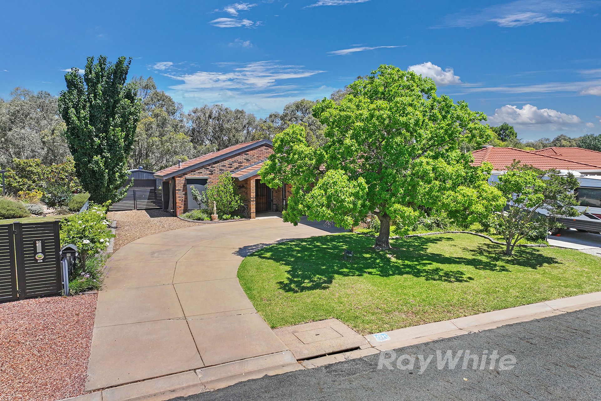 90 Rutley Crescent, Echuca, VIC 3564