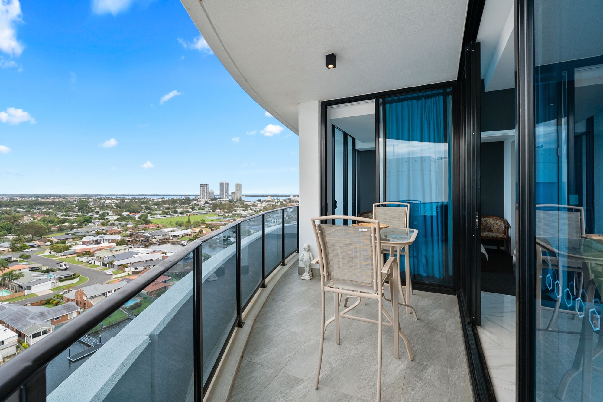 41301/5 Harbour Side Court, Biggera Waters, QLD 4216