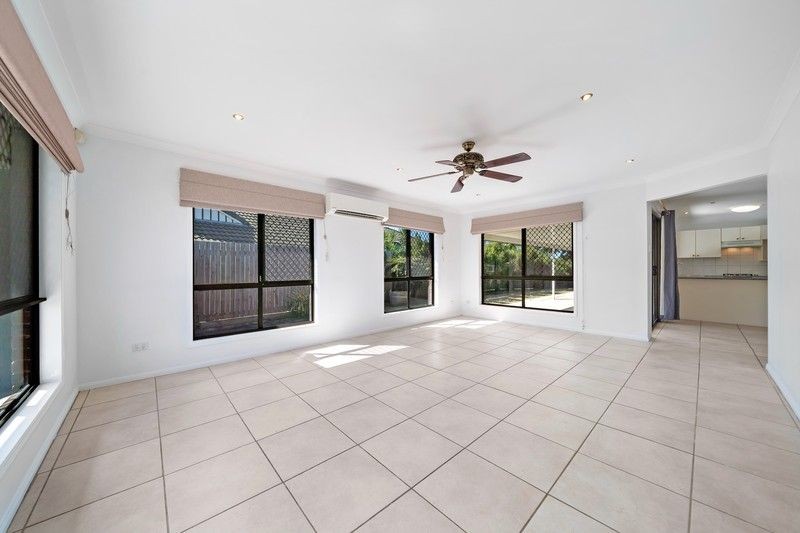 25 Tibrogargan Close, Loganholme, QLD 4129