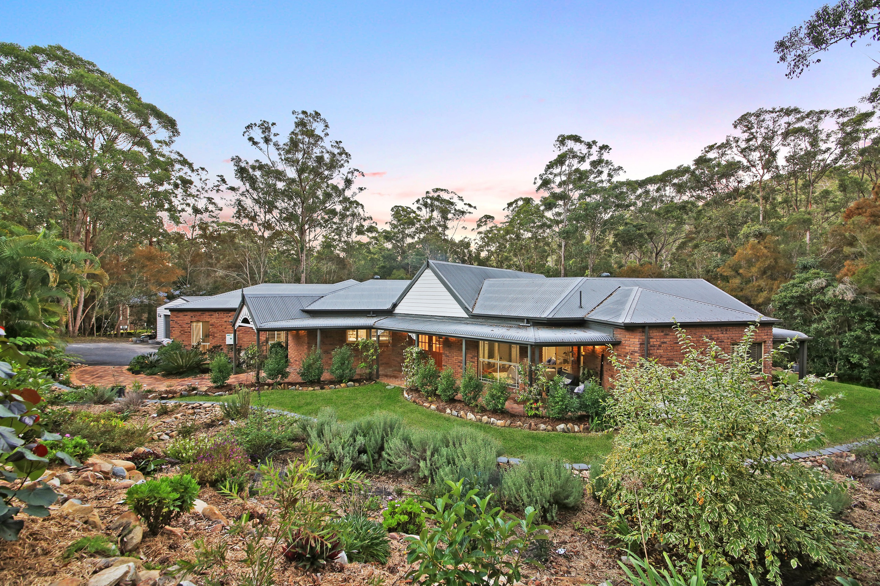 28 Lydford Close, Bonogin, QLD 4213