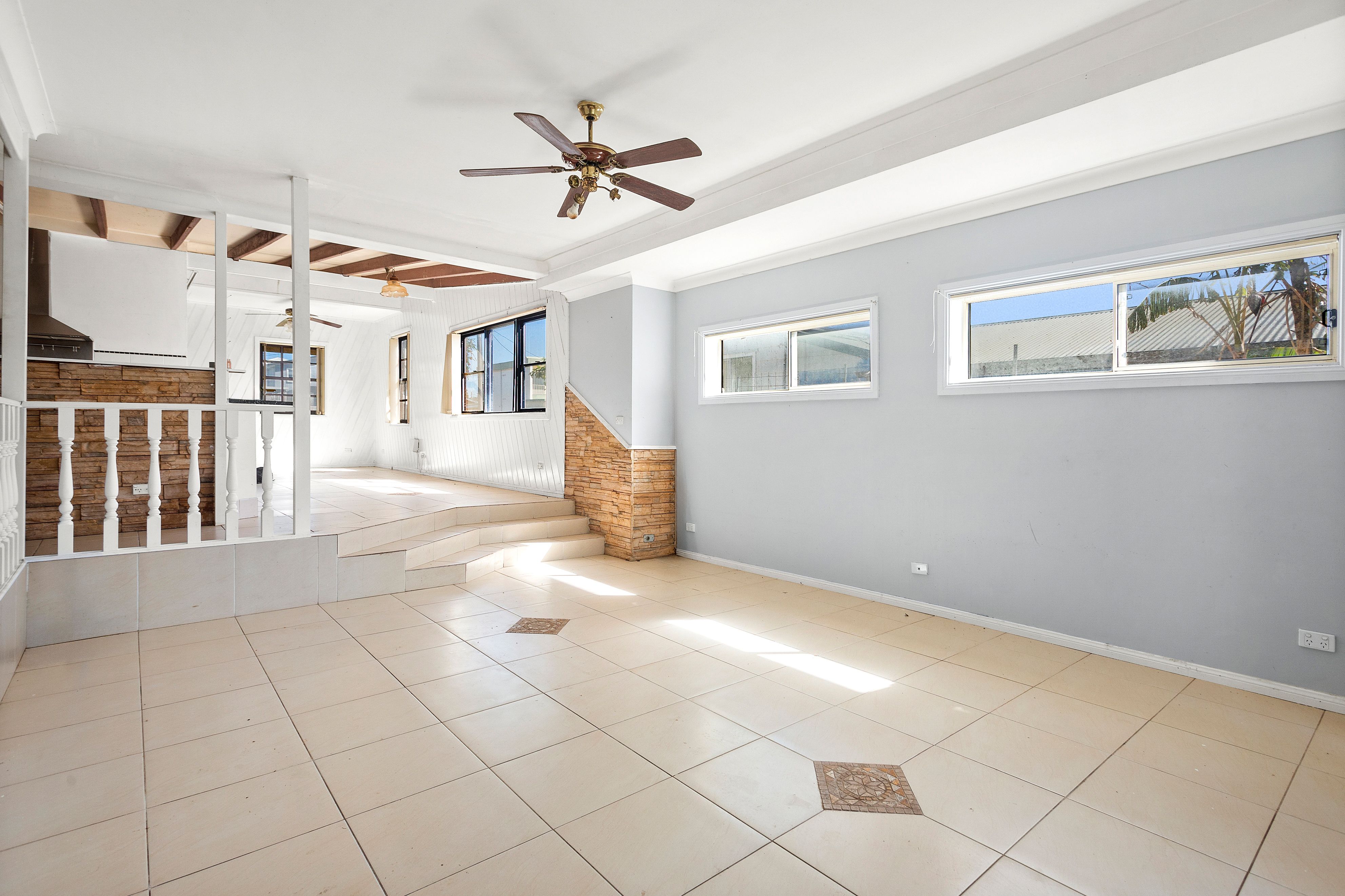 38 Wentworth Street — photo 4 of 10