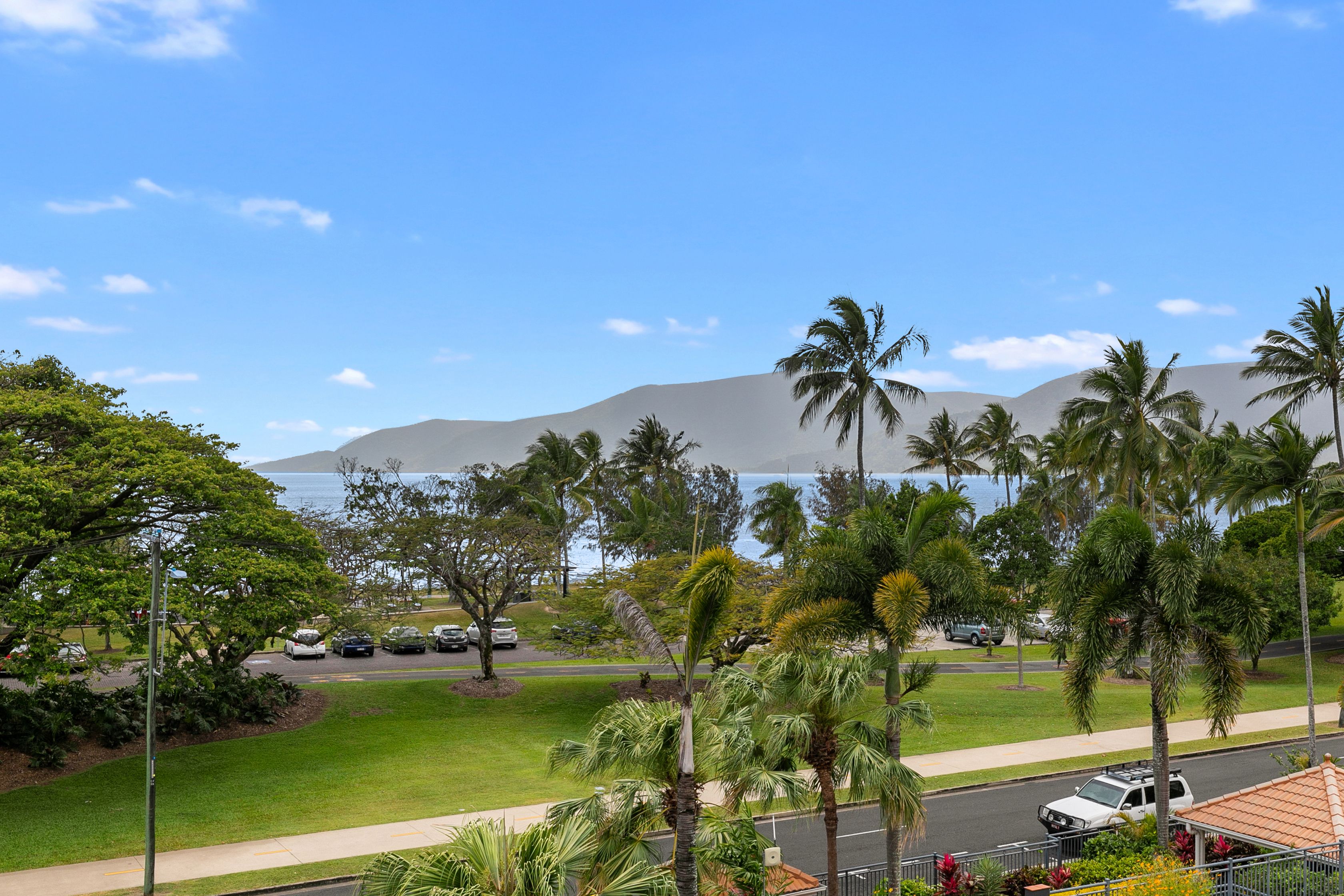 275 The Esplanade, Cairns North QLD 4870