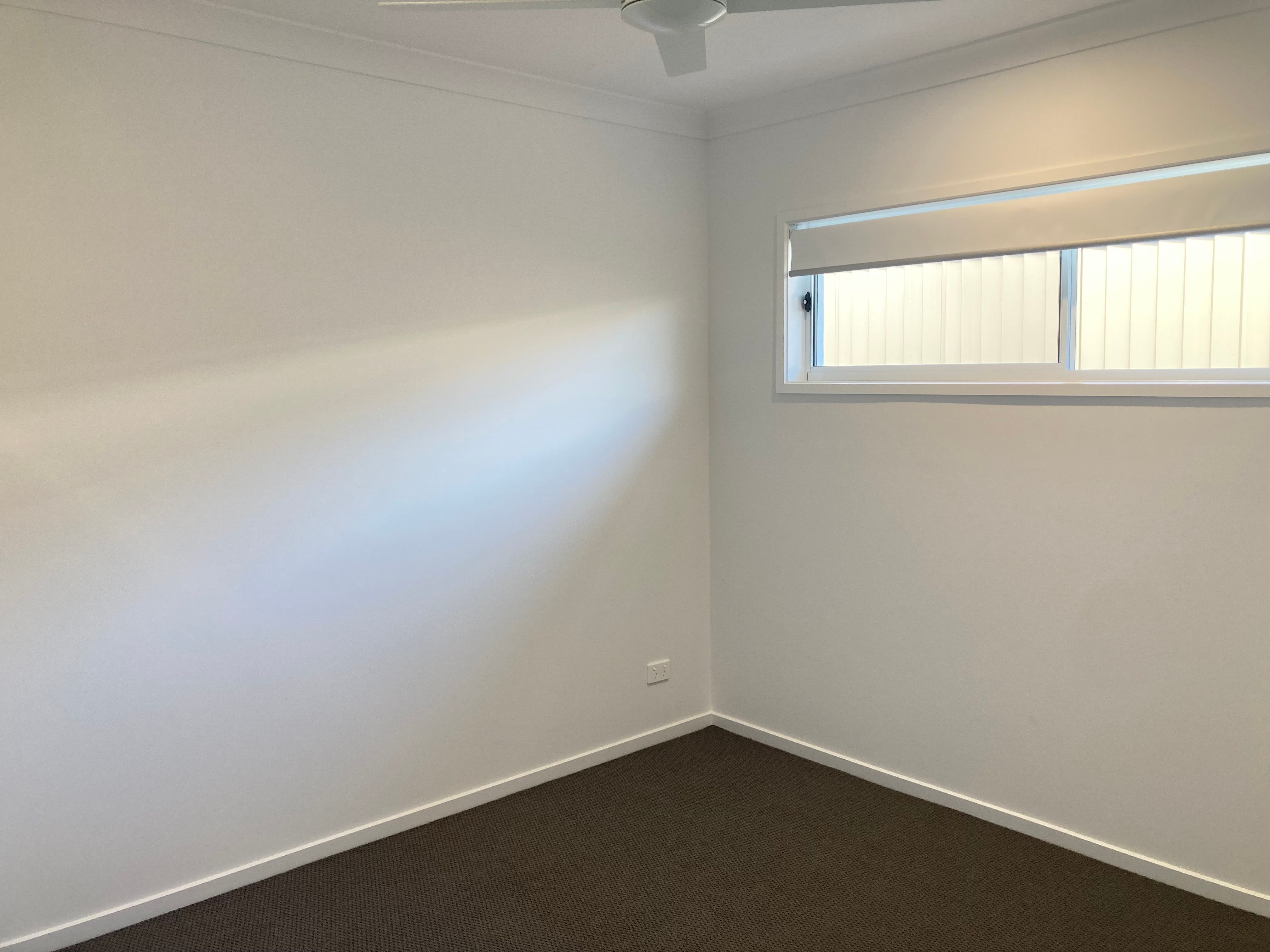 26 Lobella Crescent — photo 13 of 16