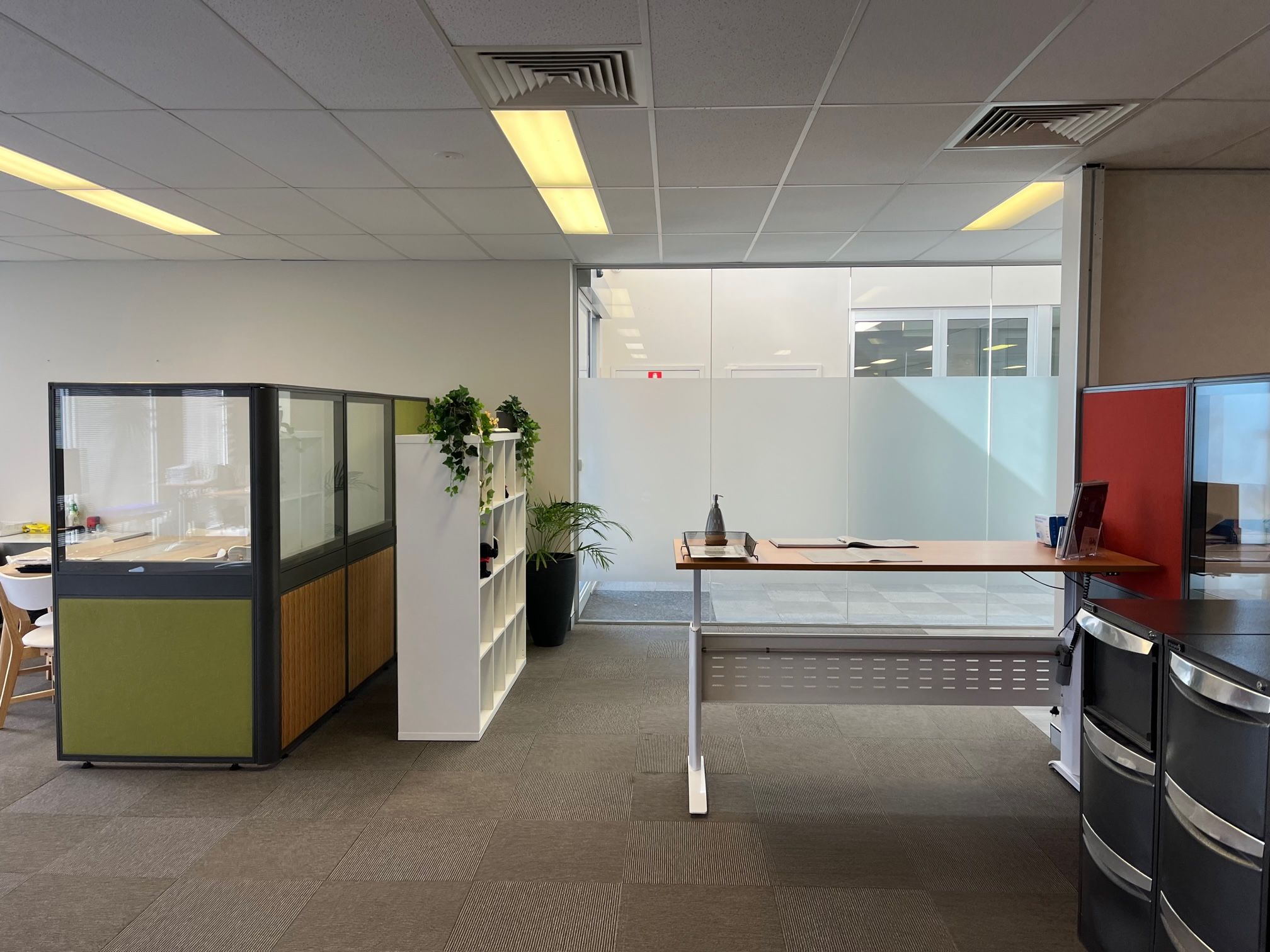 16/2 Ambitious Link, Bibra Lake, WA 6163