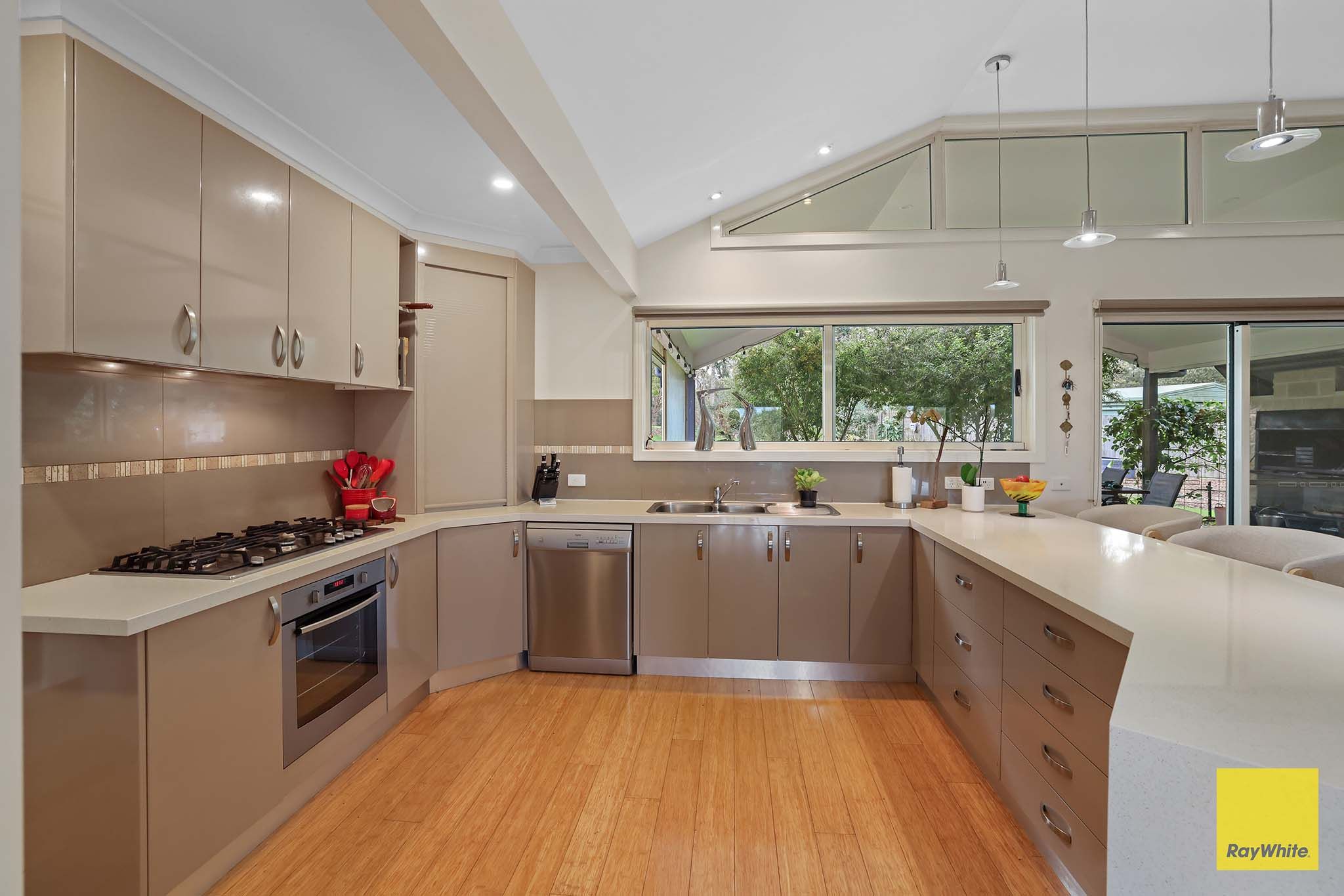 6 Jay Road — photo 3 of 28