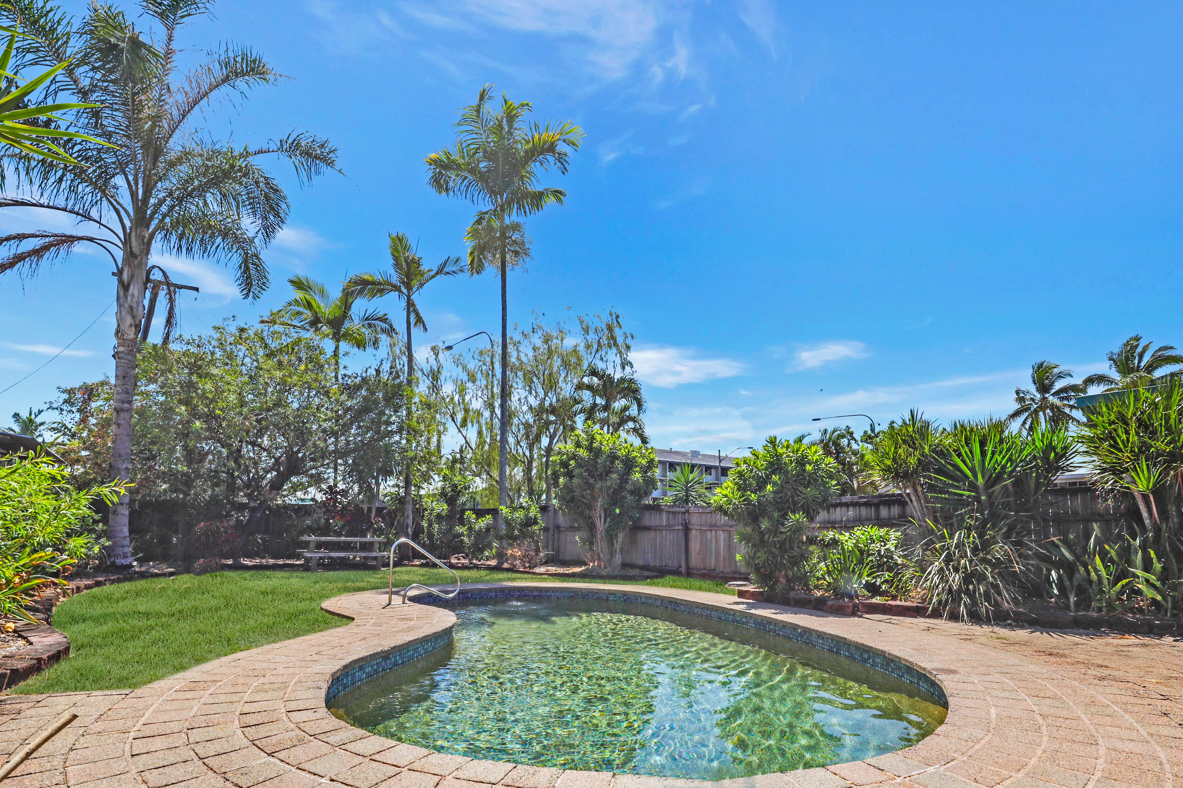 6/235 McLeod Street, Cairns North, QLD 4870