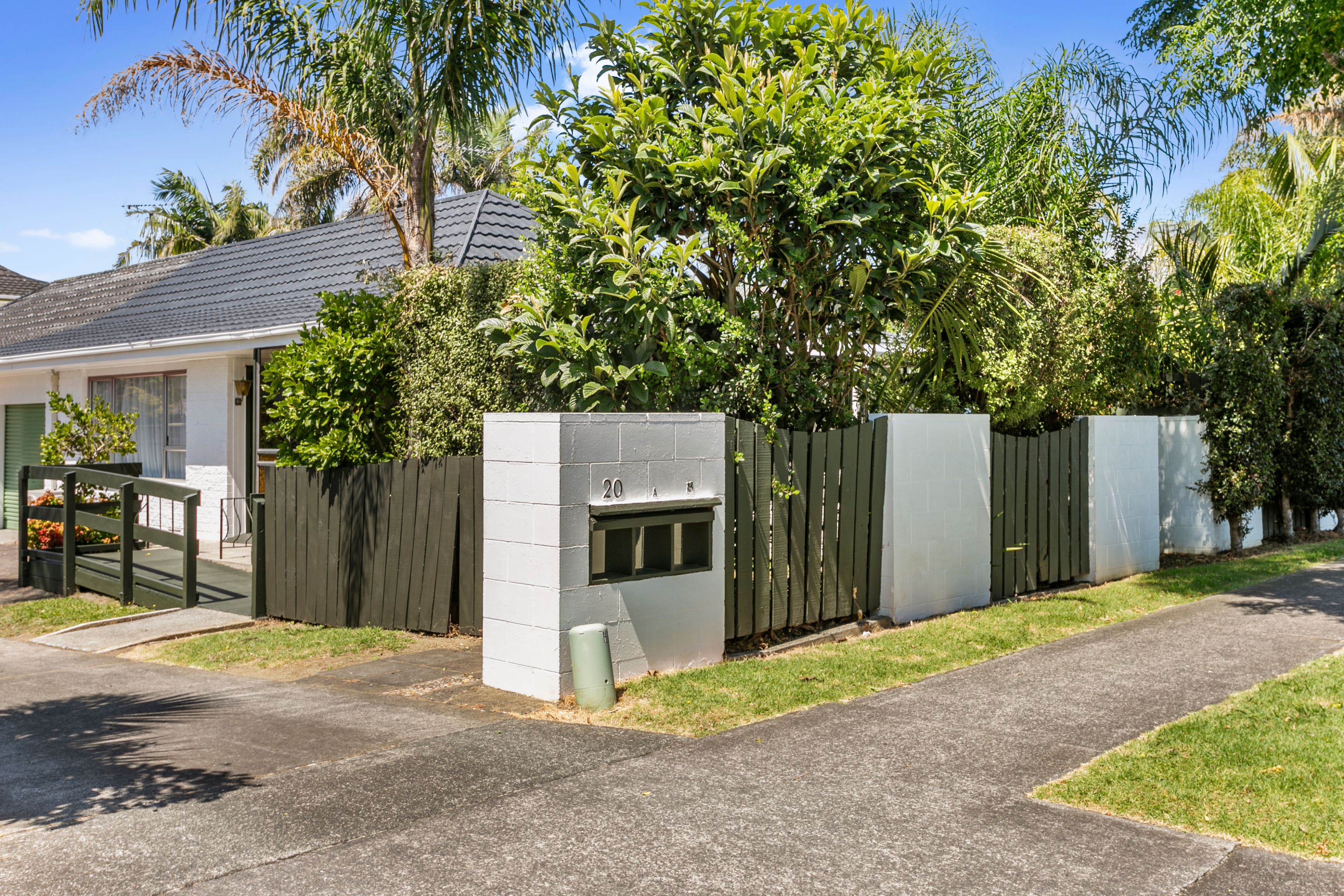 3/20 Eastern Beach Road, Bucklands Beach, Manukau City