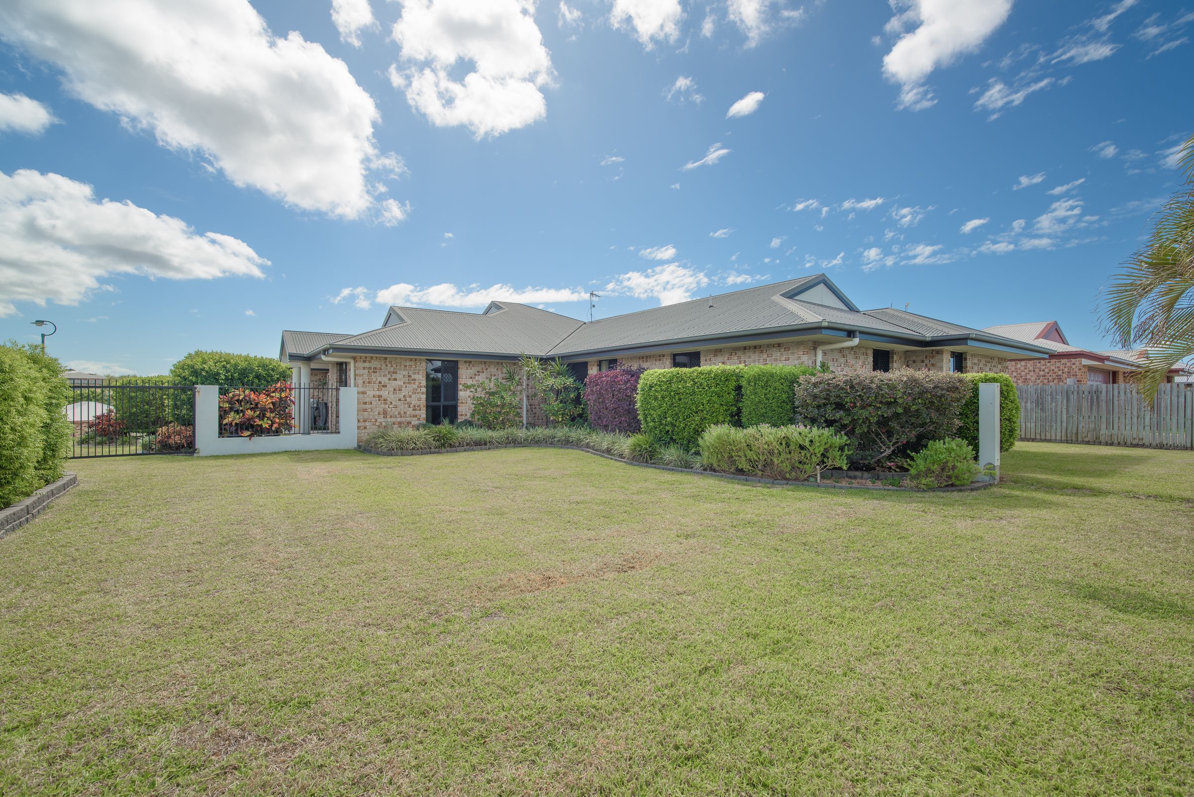 2 Viewpoint Way, New Auckland, QLD 4680
