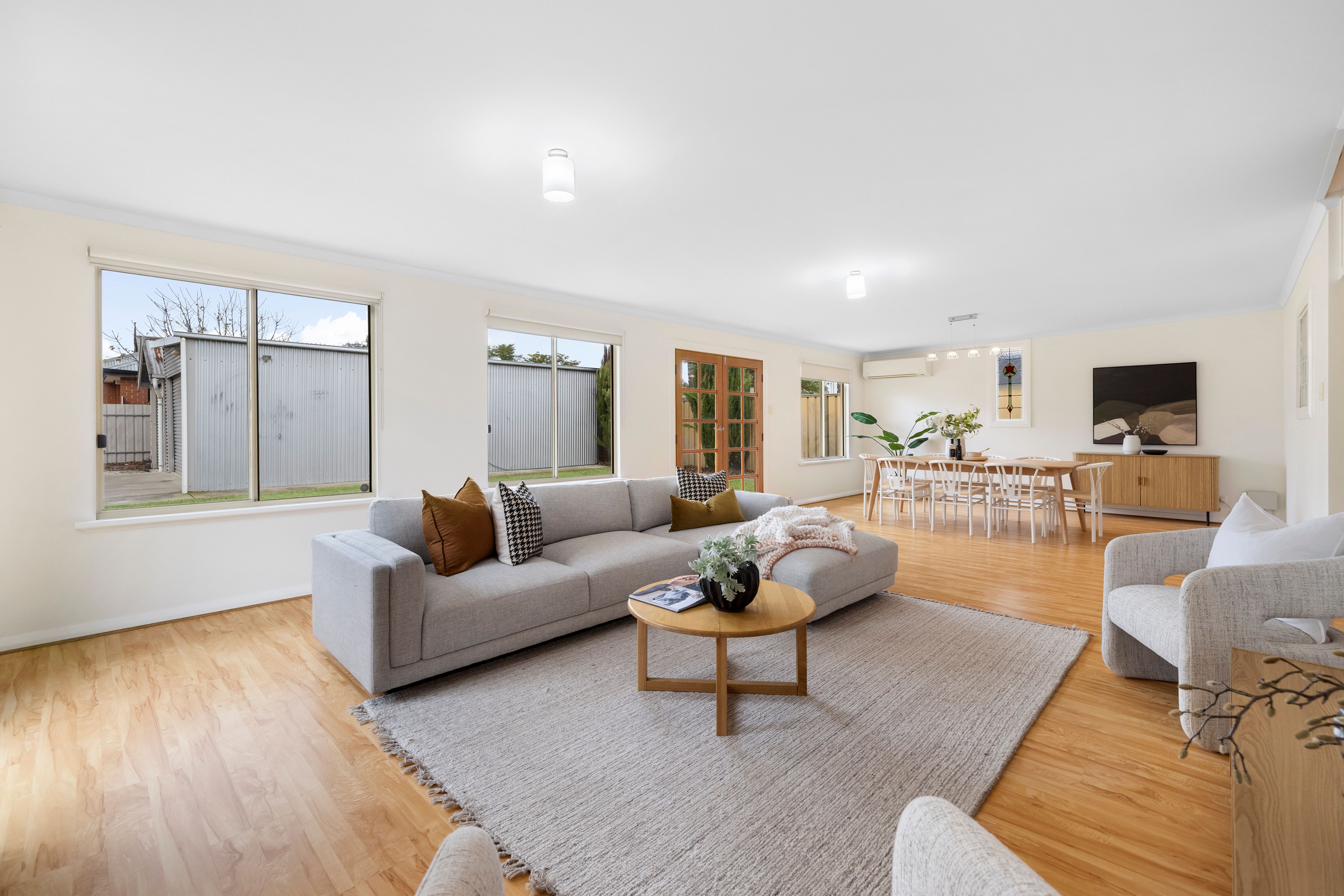 25 Struan Avenue — photo 2 of 22
