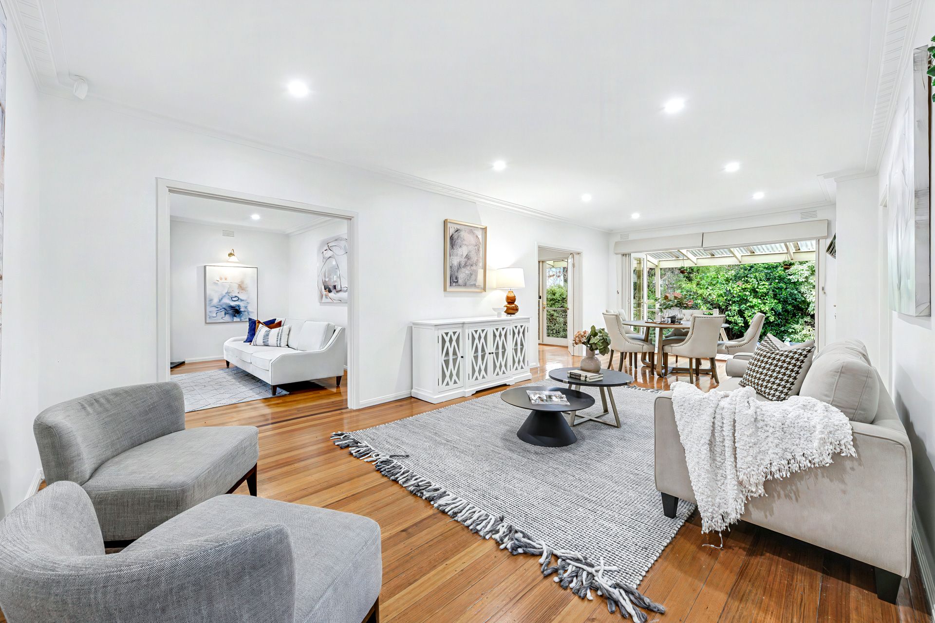 1 Eric Court, Wheelers Hill, VIC 3150
