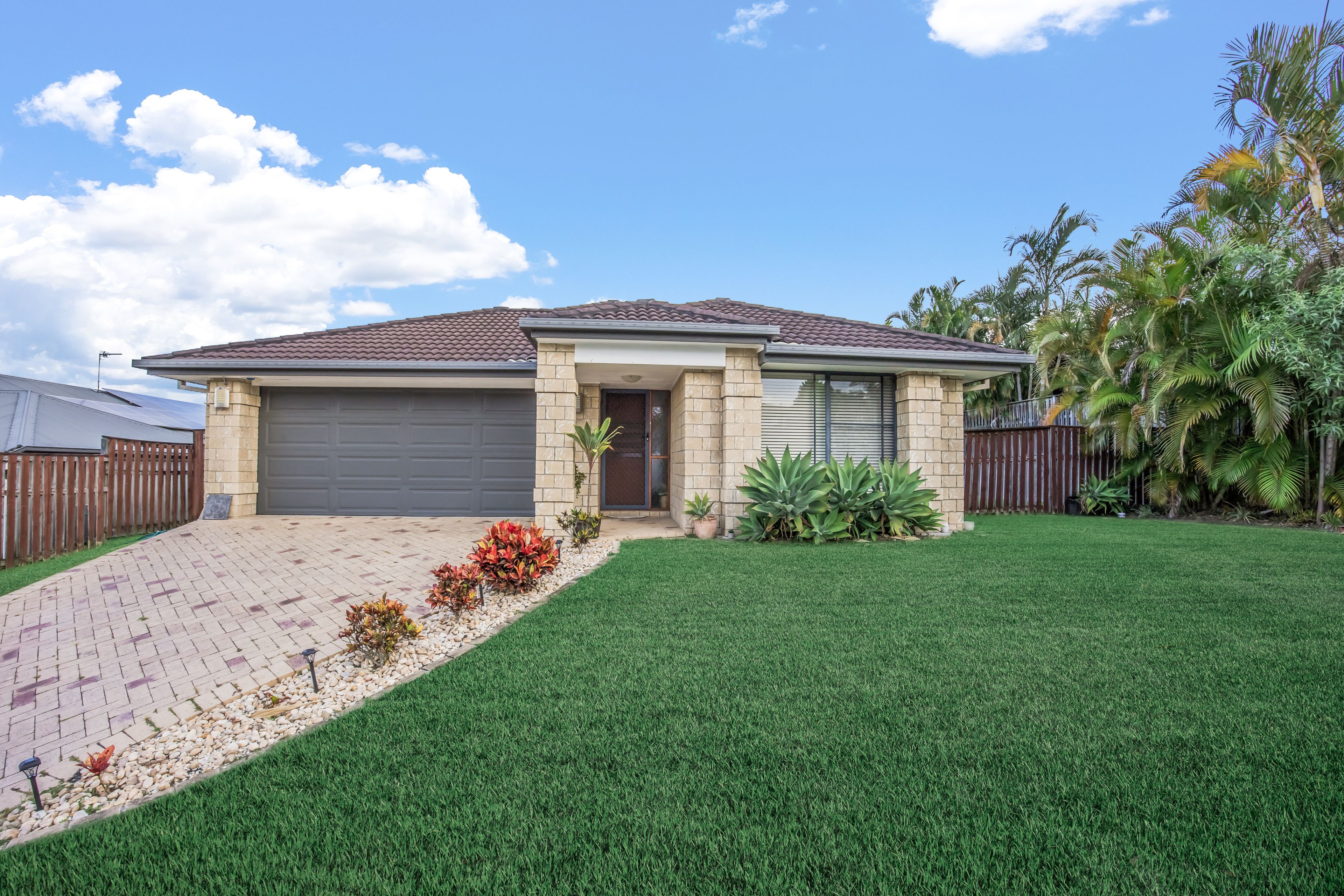 32 Kelsey Circuit, Nerang QLD 4211
