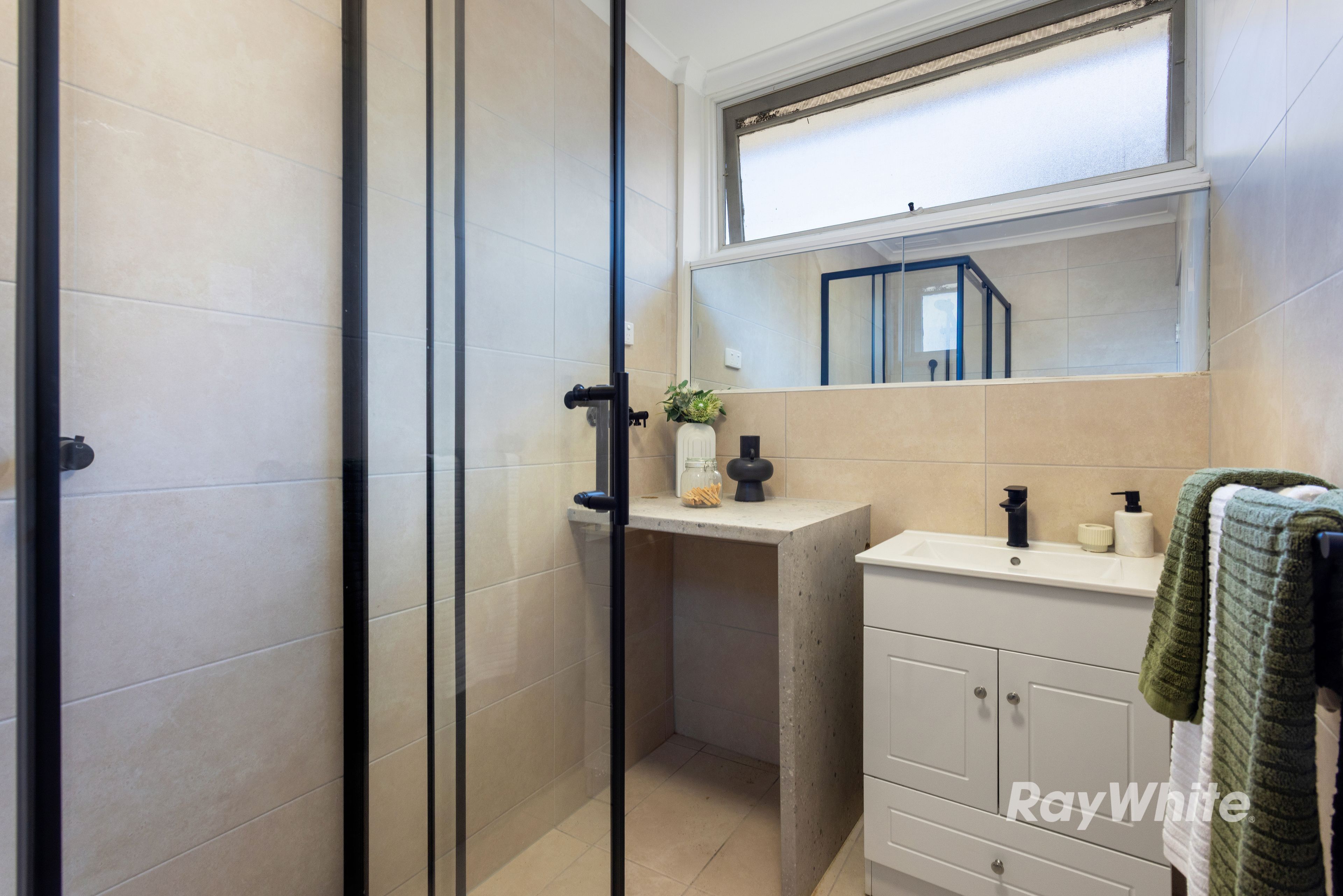 9/13-15 Toolambool Road — photo 9 of 11