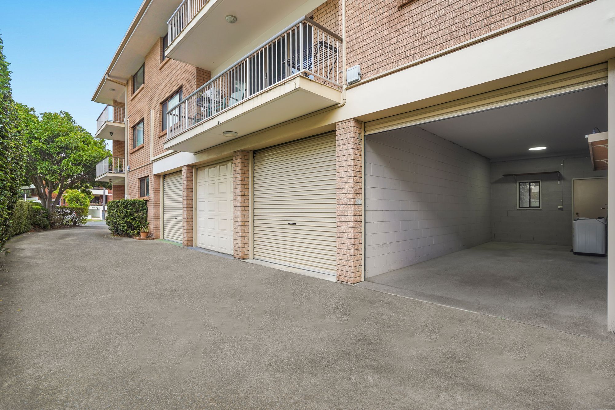 4/3 Robert Street — photo 11 of 18