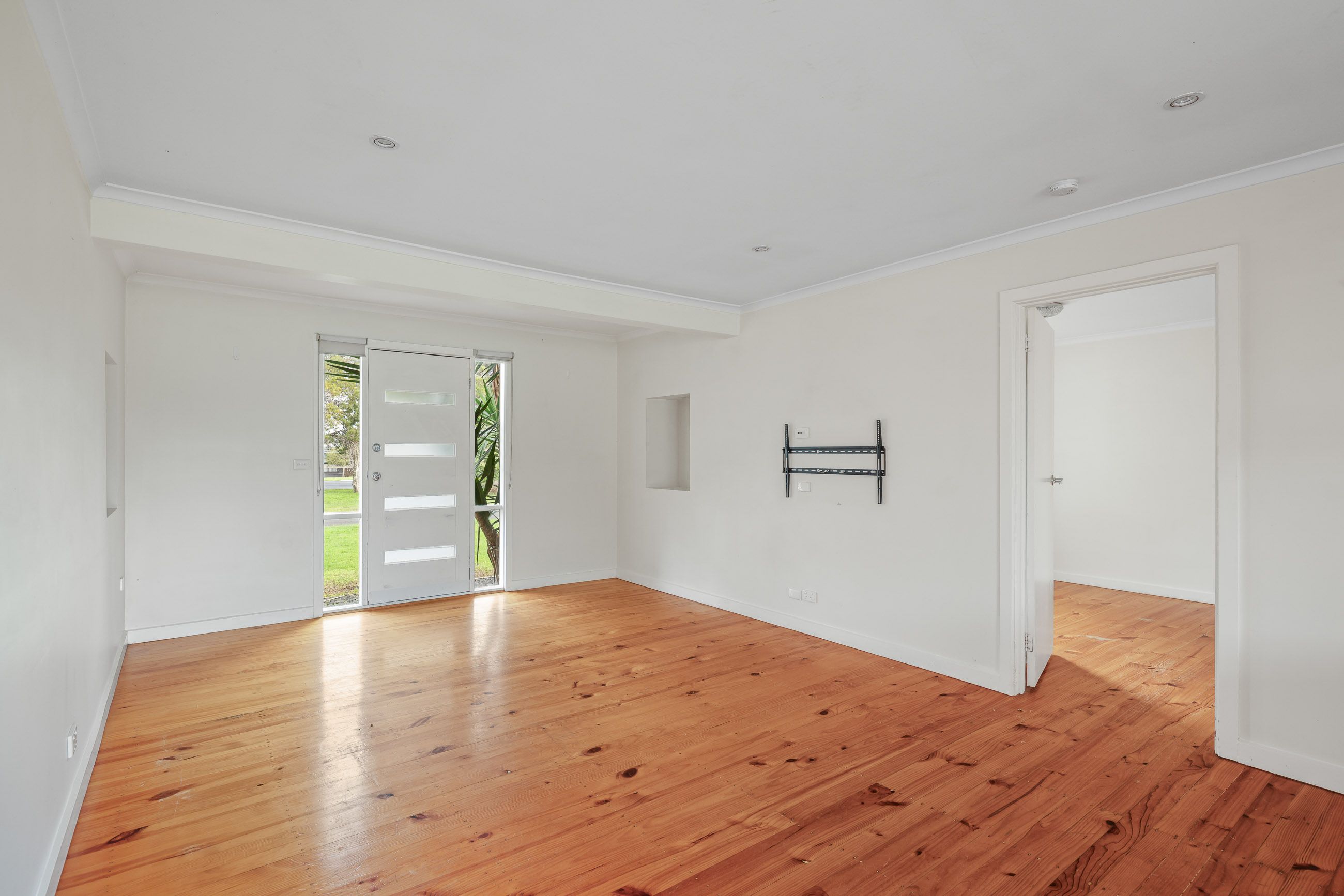 27 Phillip Island Road — photo 10 of 15