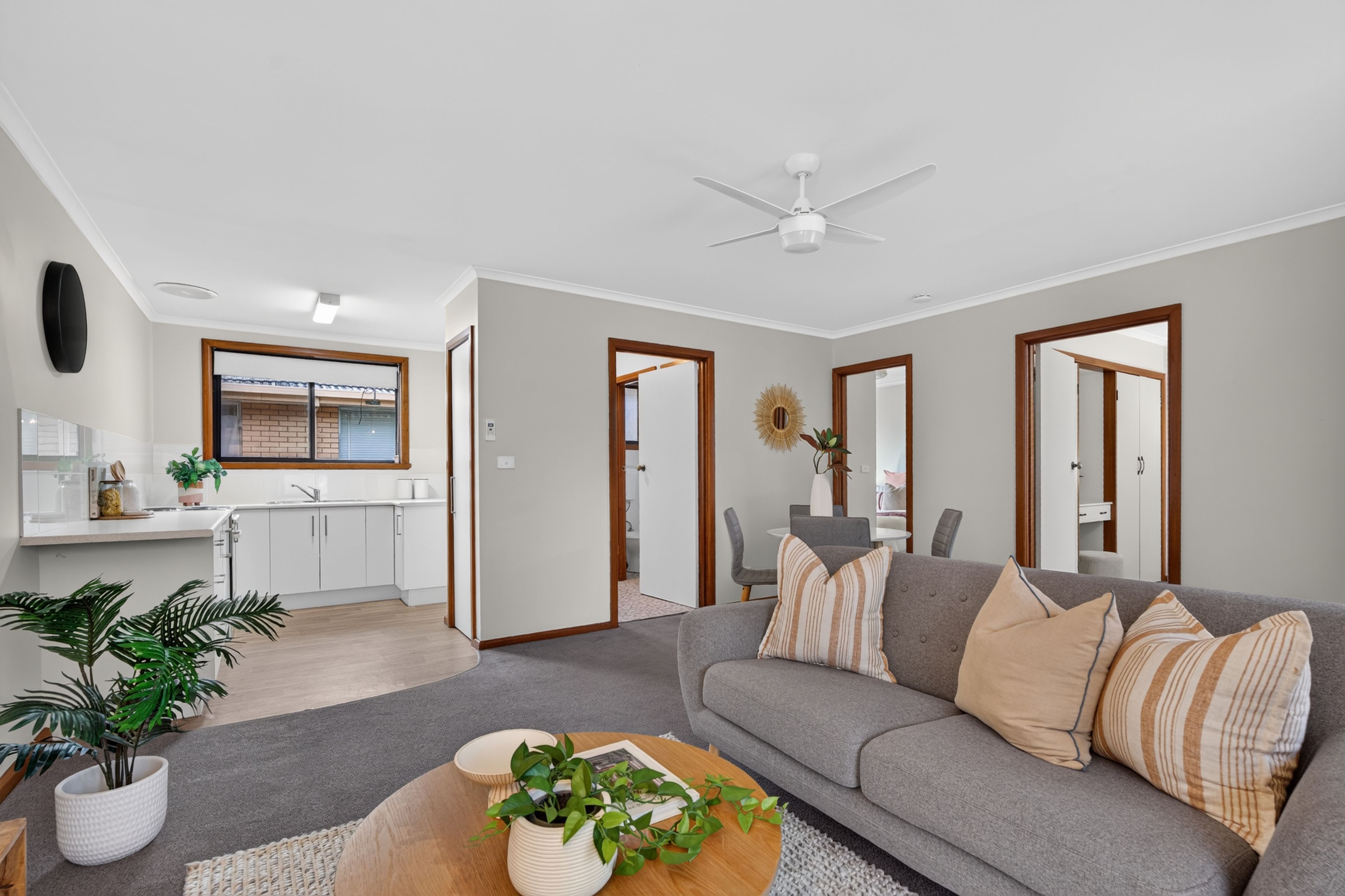 2/568 Grayfern Court — photo 5 of 18