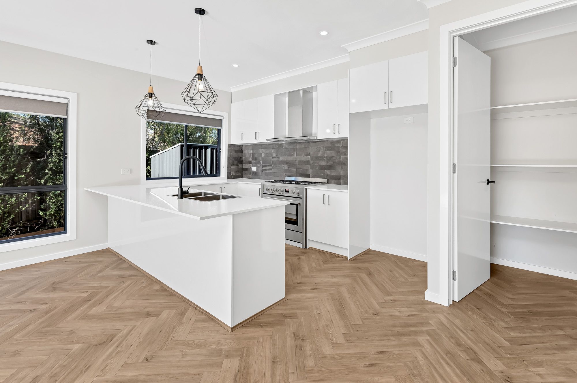 2/17 Wilton Close, Wyndham Vale, VIC 3024