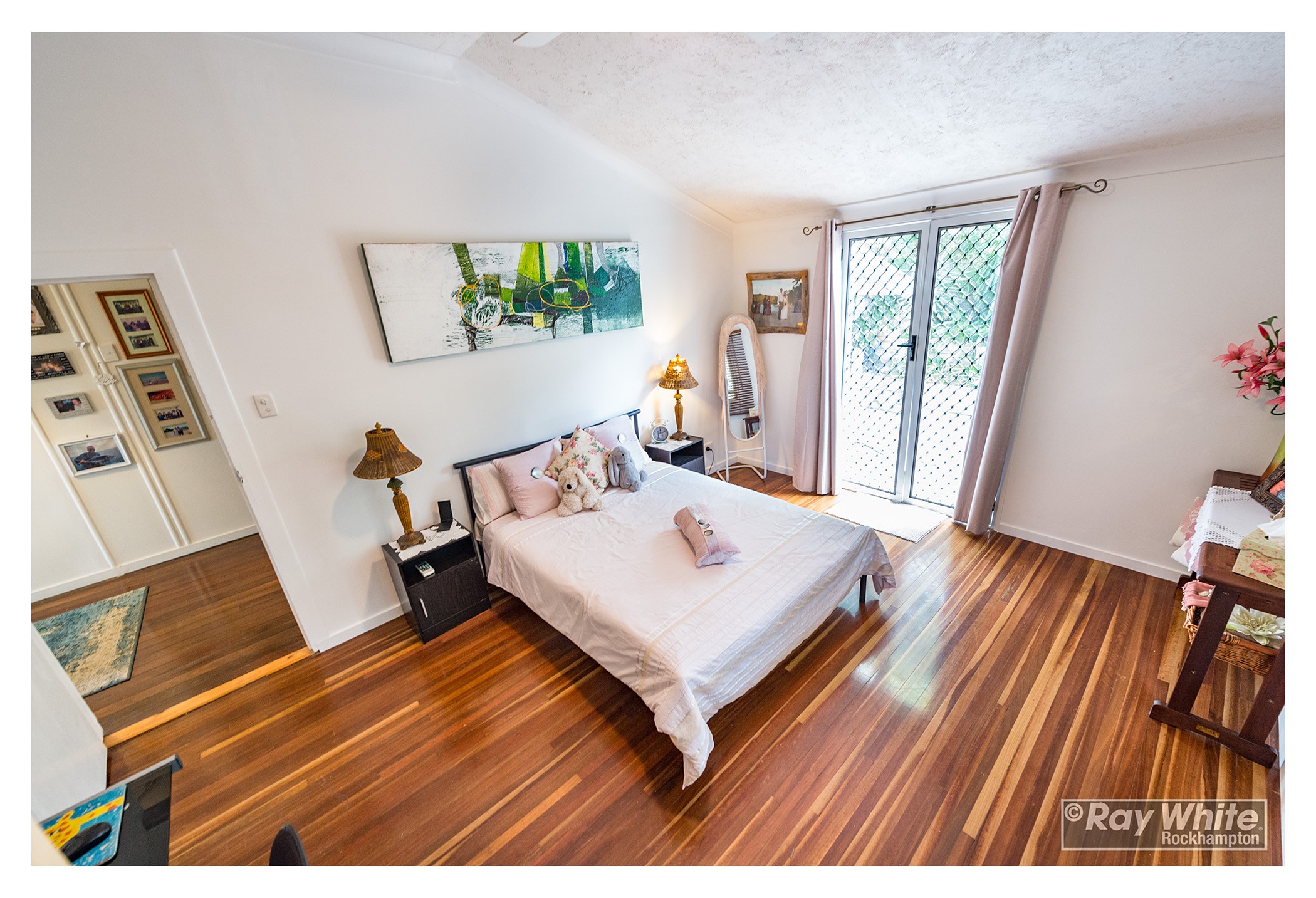 282 Denham Street, Extended, The Range, QLD 4700