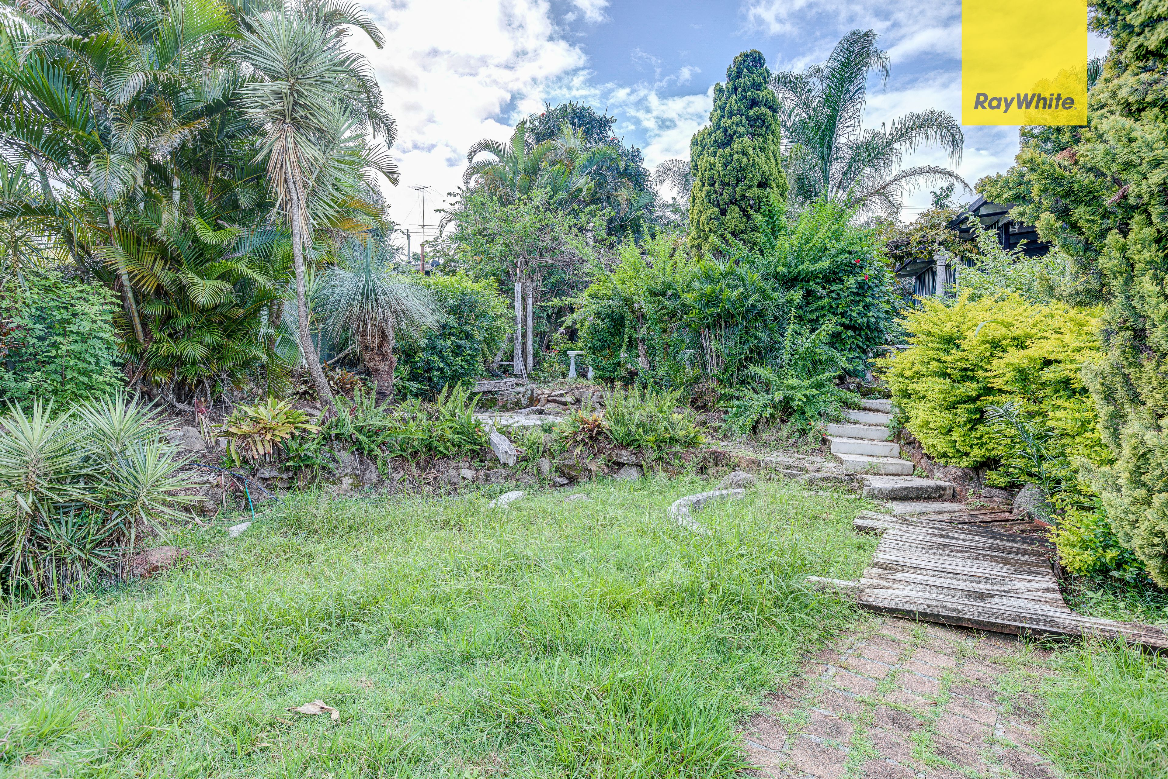 24 Blaxland Street, Woodridge, QLD 4114