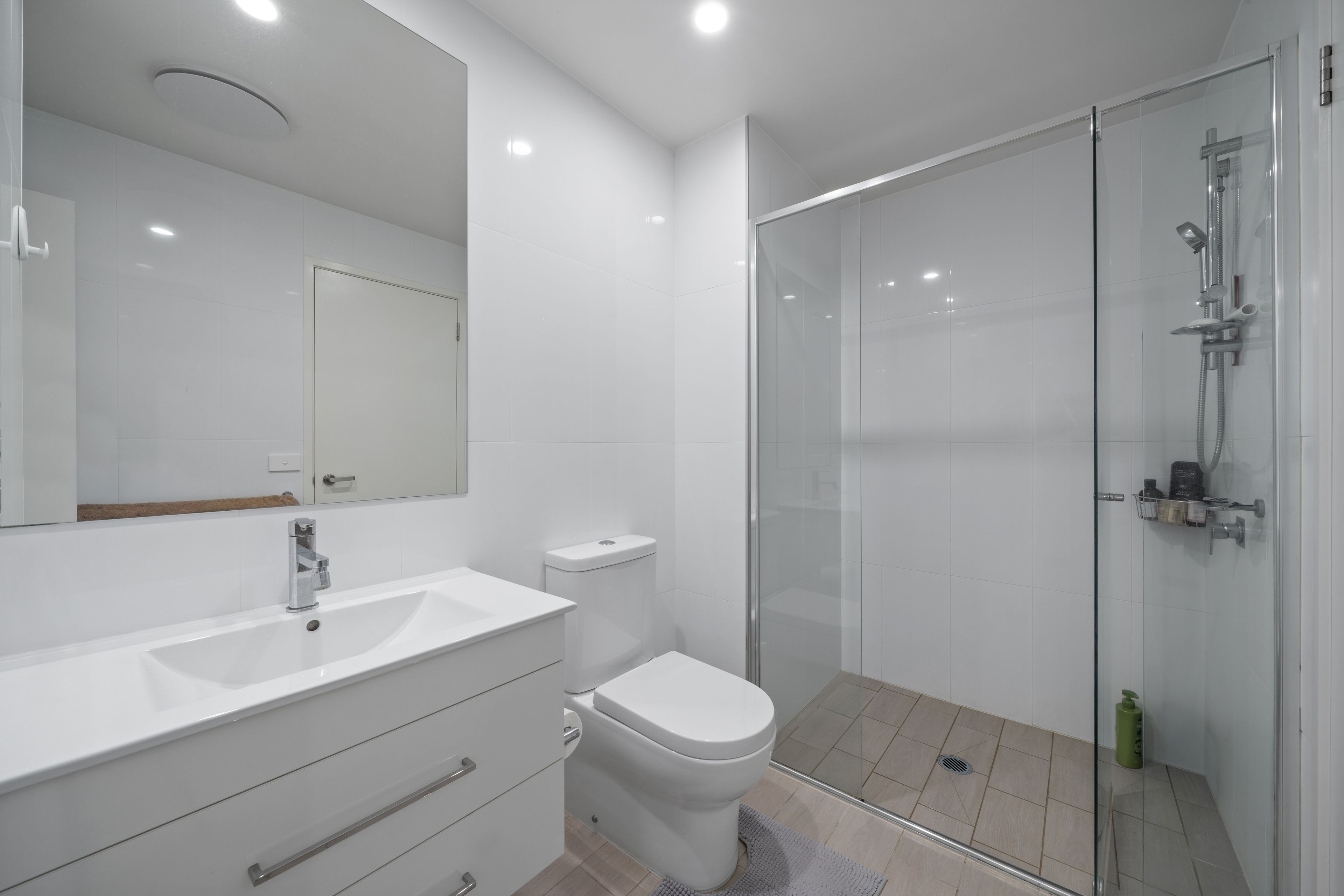 409/104 Northbourne Avenue — photo 13 of 19