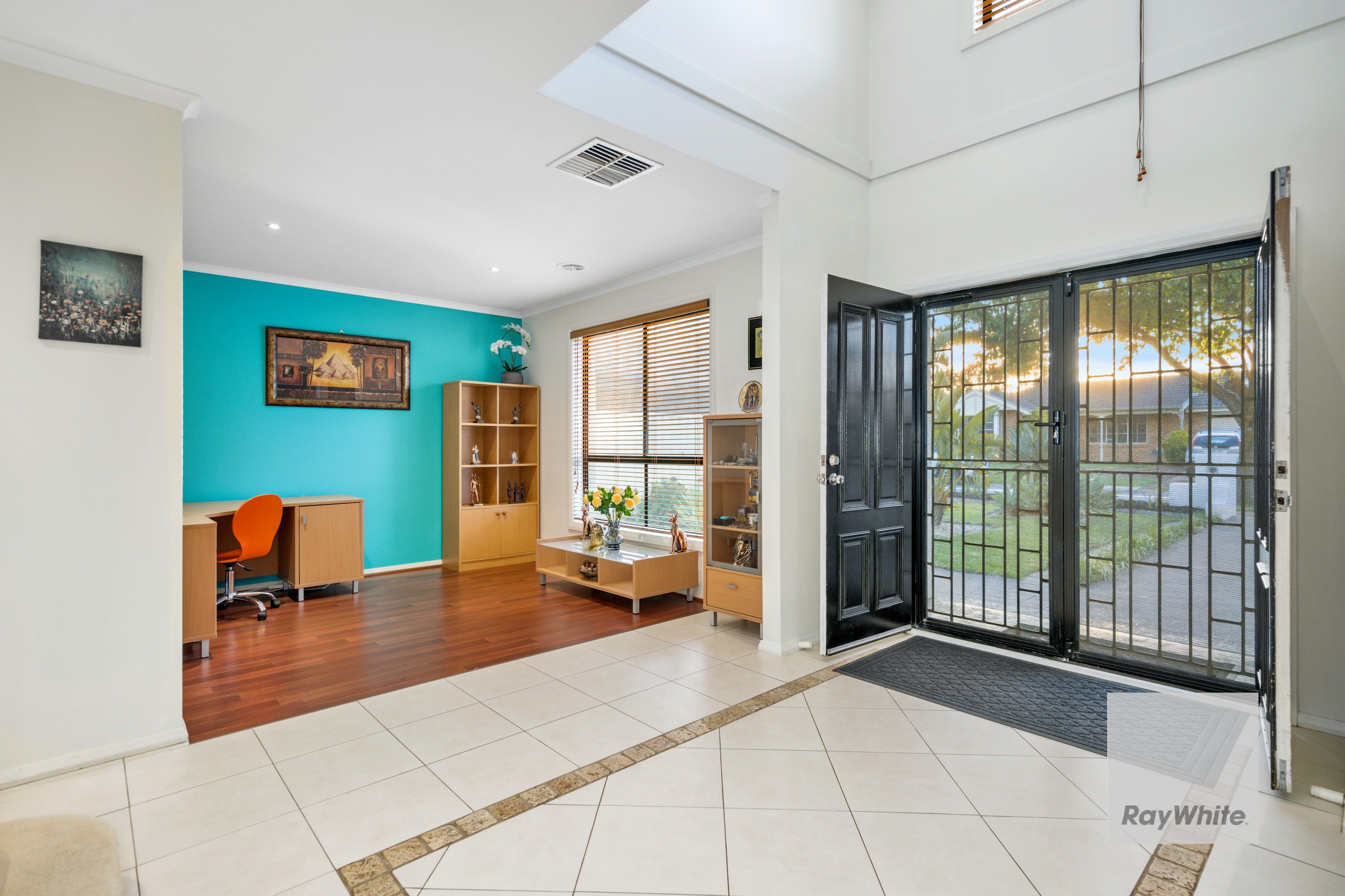 5 Burnley Grove — photo 4 of 24